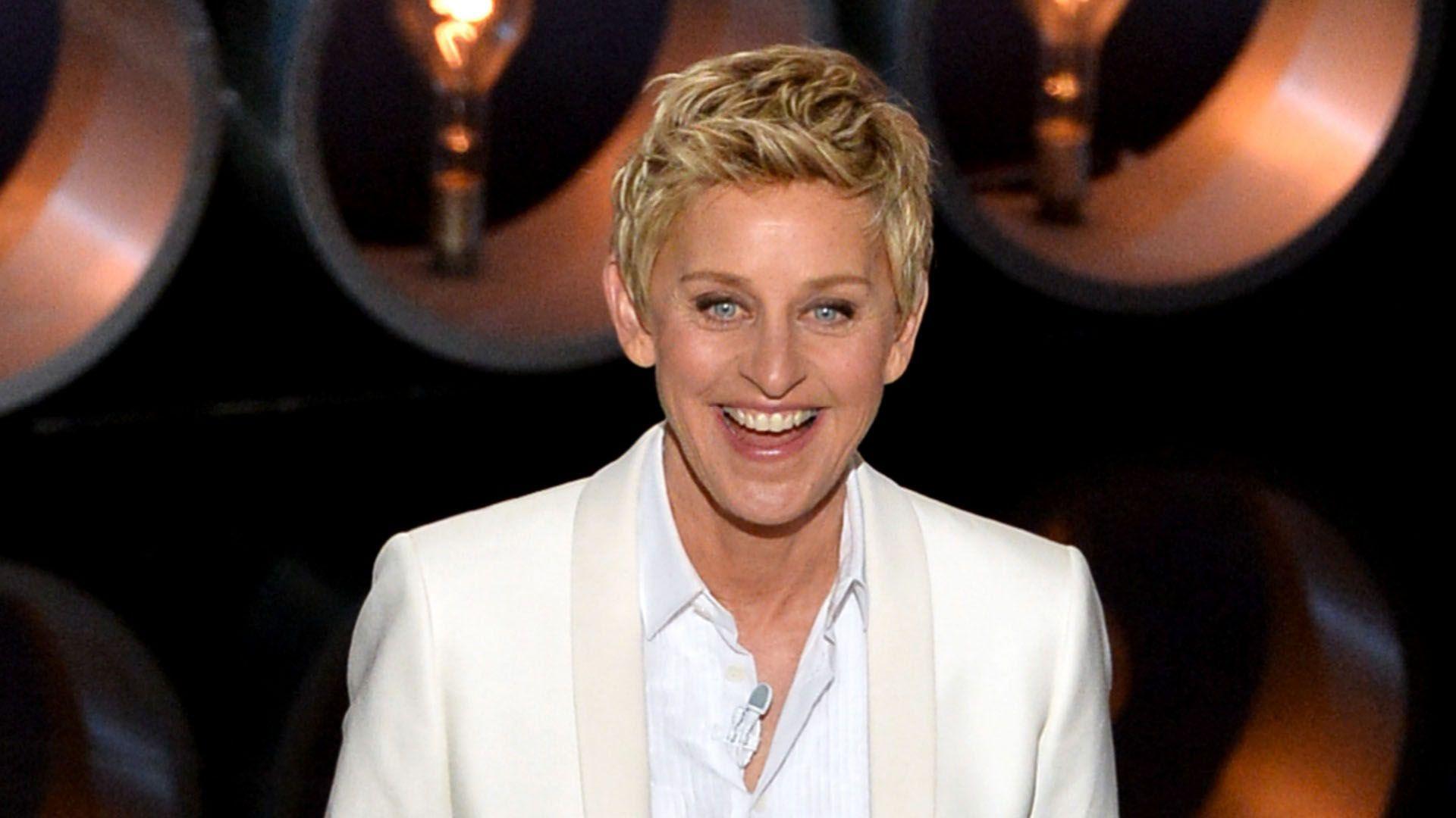 Ellen DeGeneres at New York Fashion Week HD 16