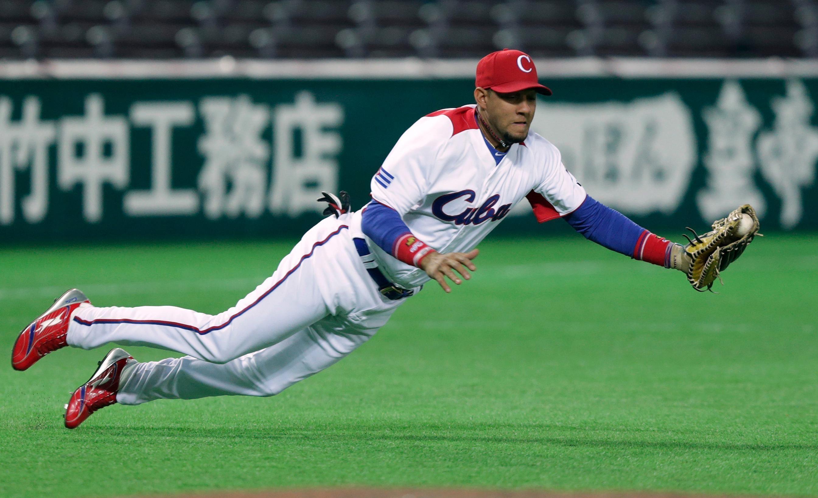 Yulieski Gurriel Wallpapers Wallpaper Cave