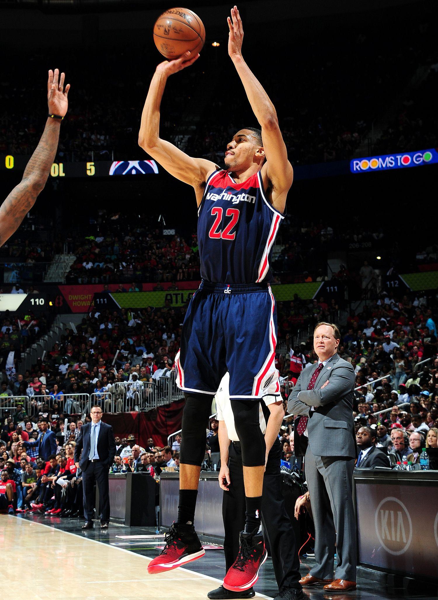 NBA Playoff Kicks of the Night Feature LeBron, Steph, Kyrie
