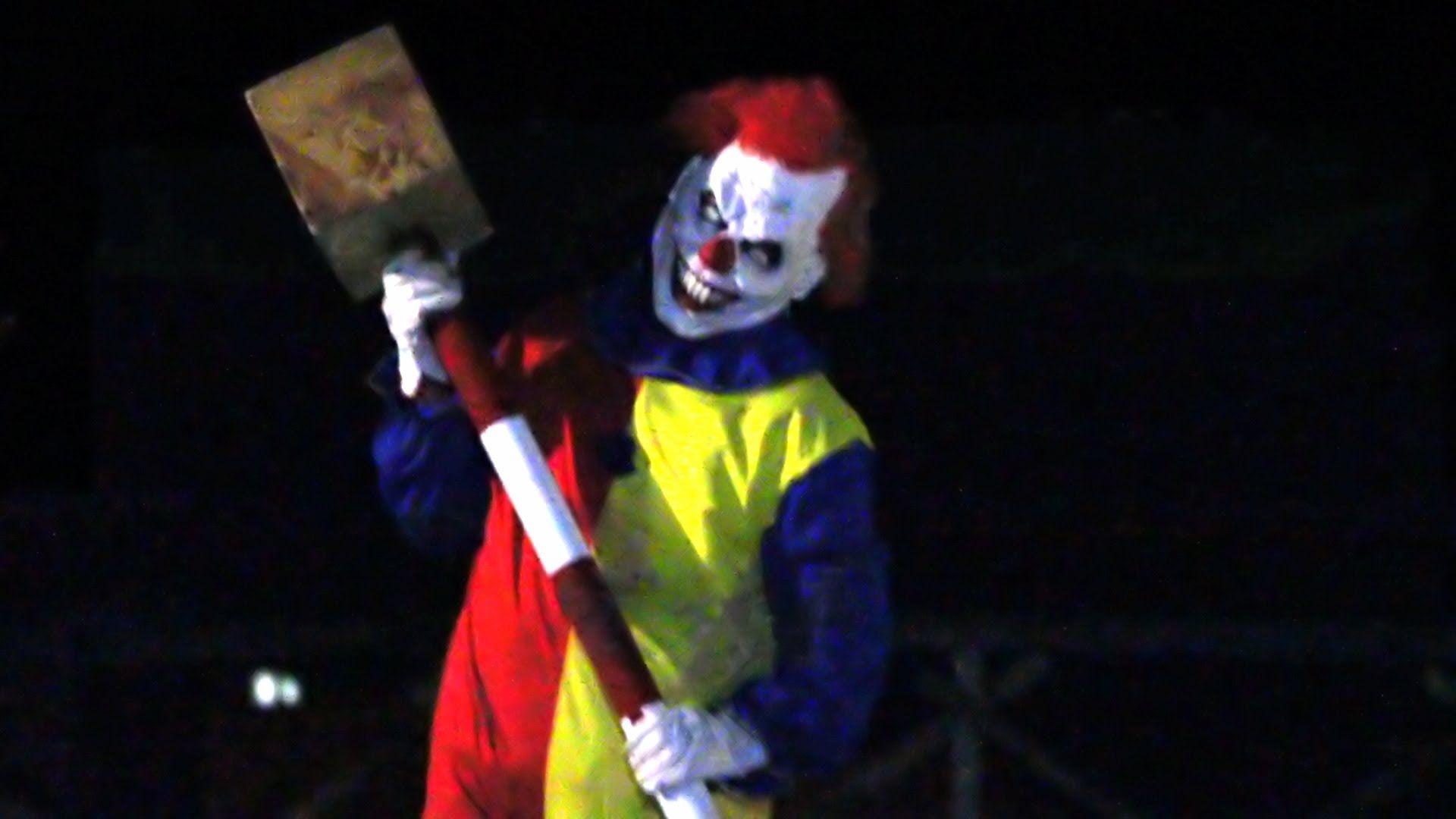 Killer Clown Scare Prank!