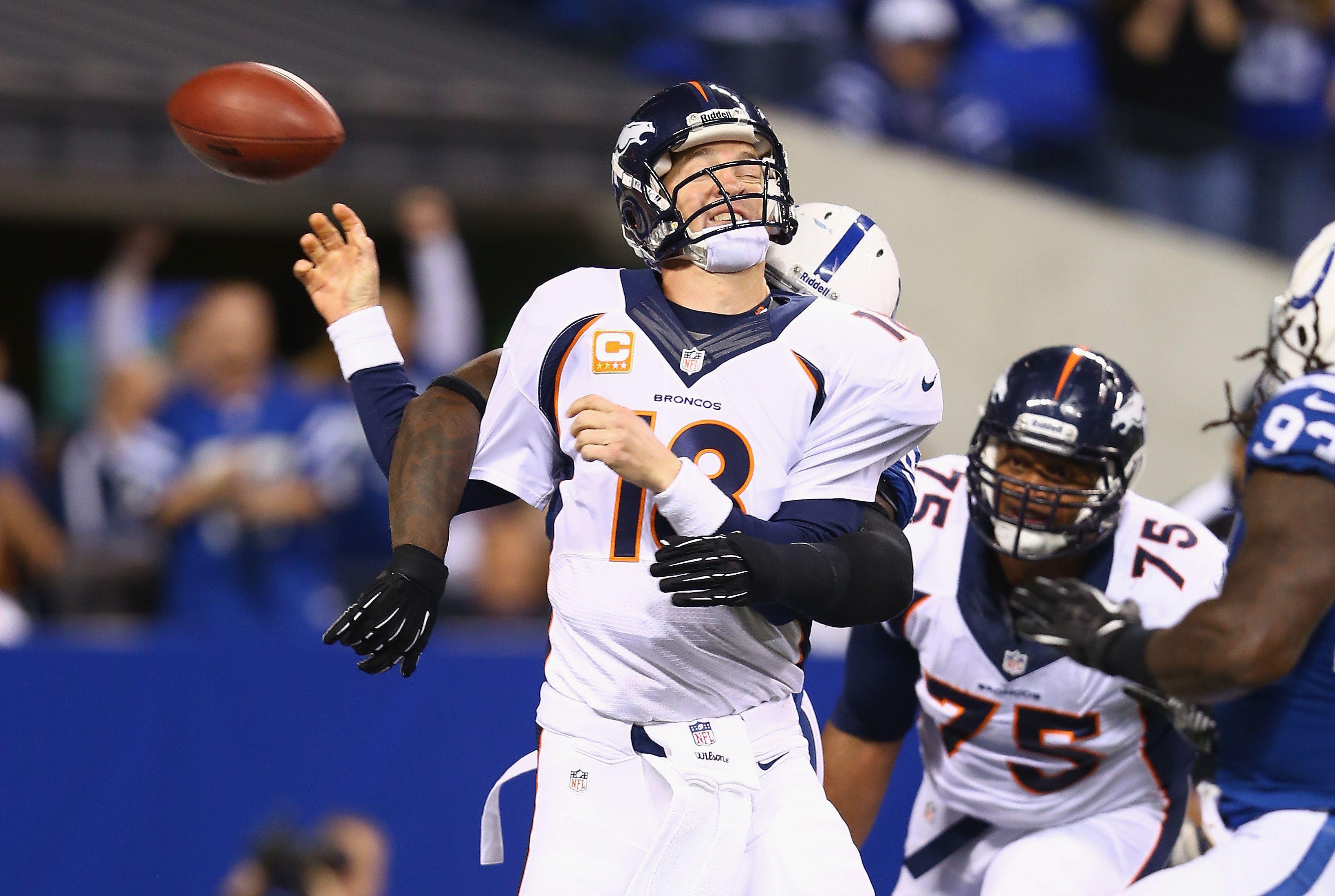 Robert Mathis Sacks Peyton Manning: Photo Sums Up Indianapolis