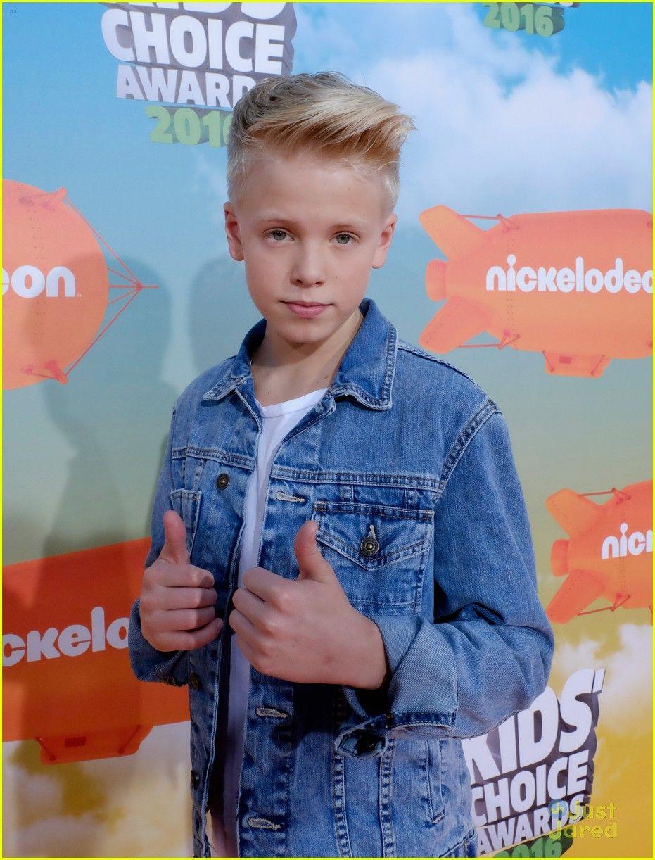Carson Lueders Hangs With JiffPom at Kids Choice Awards 2016