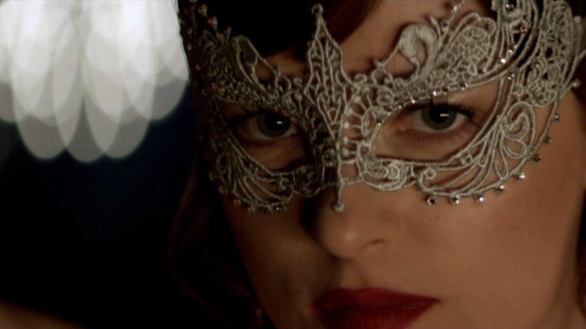 Fifty Shades Darker' trailer is sexier and more dangerous than