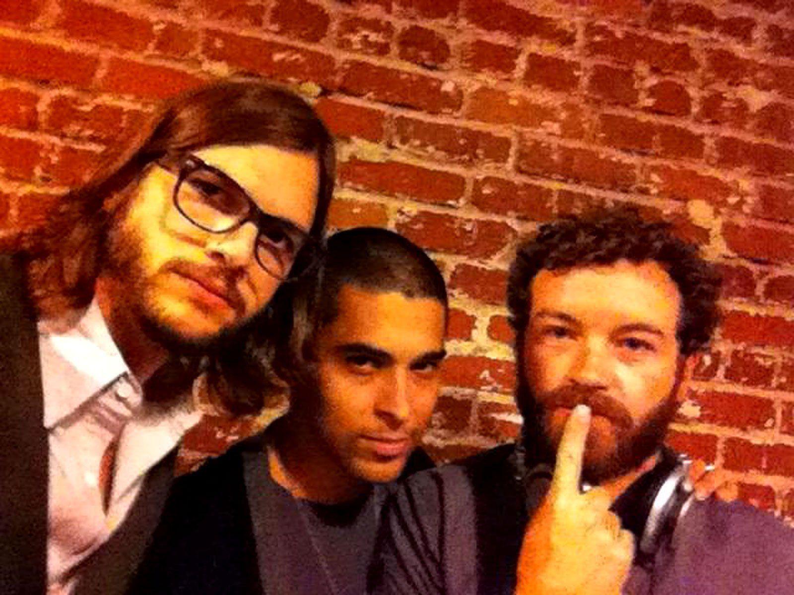 That '70s Show' Co Stars Reunite! Ashton Kutcher, Wilmer