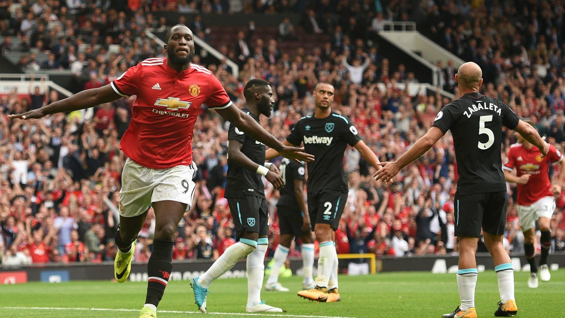 Lethal Lukaku off to a flier as Man Utd lay down title marker