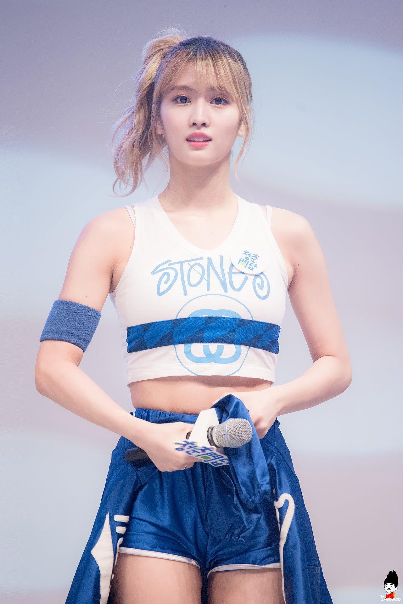 Hirai Momo Wallpapers Wallpaper Cave