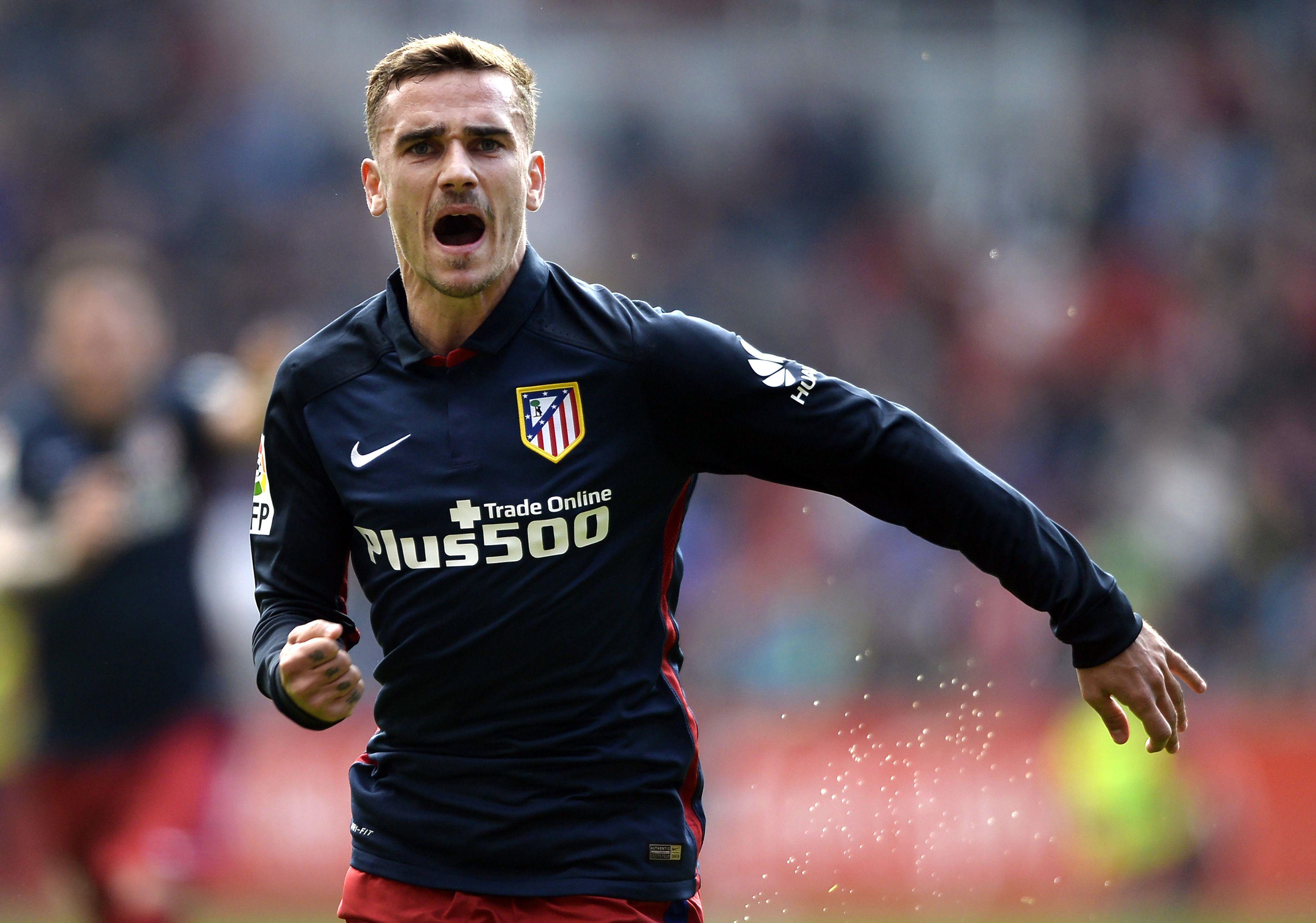 Atletico Madrid's French forward Antoine Griezmann celebrates