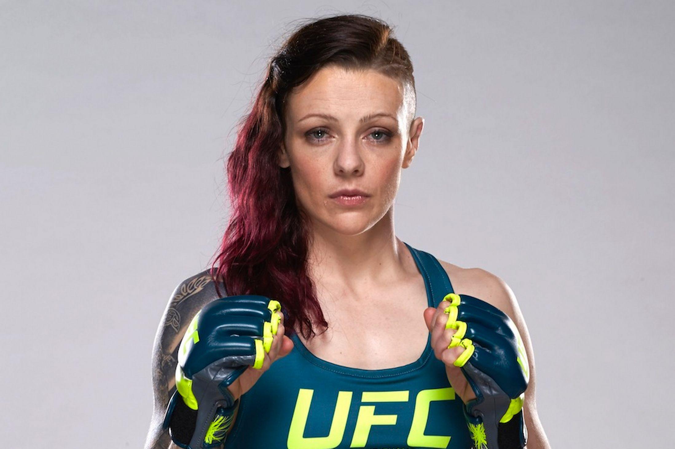 UFC (re-)confirms the introduction of UFC women's flyweight
