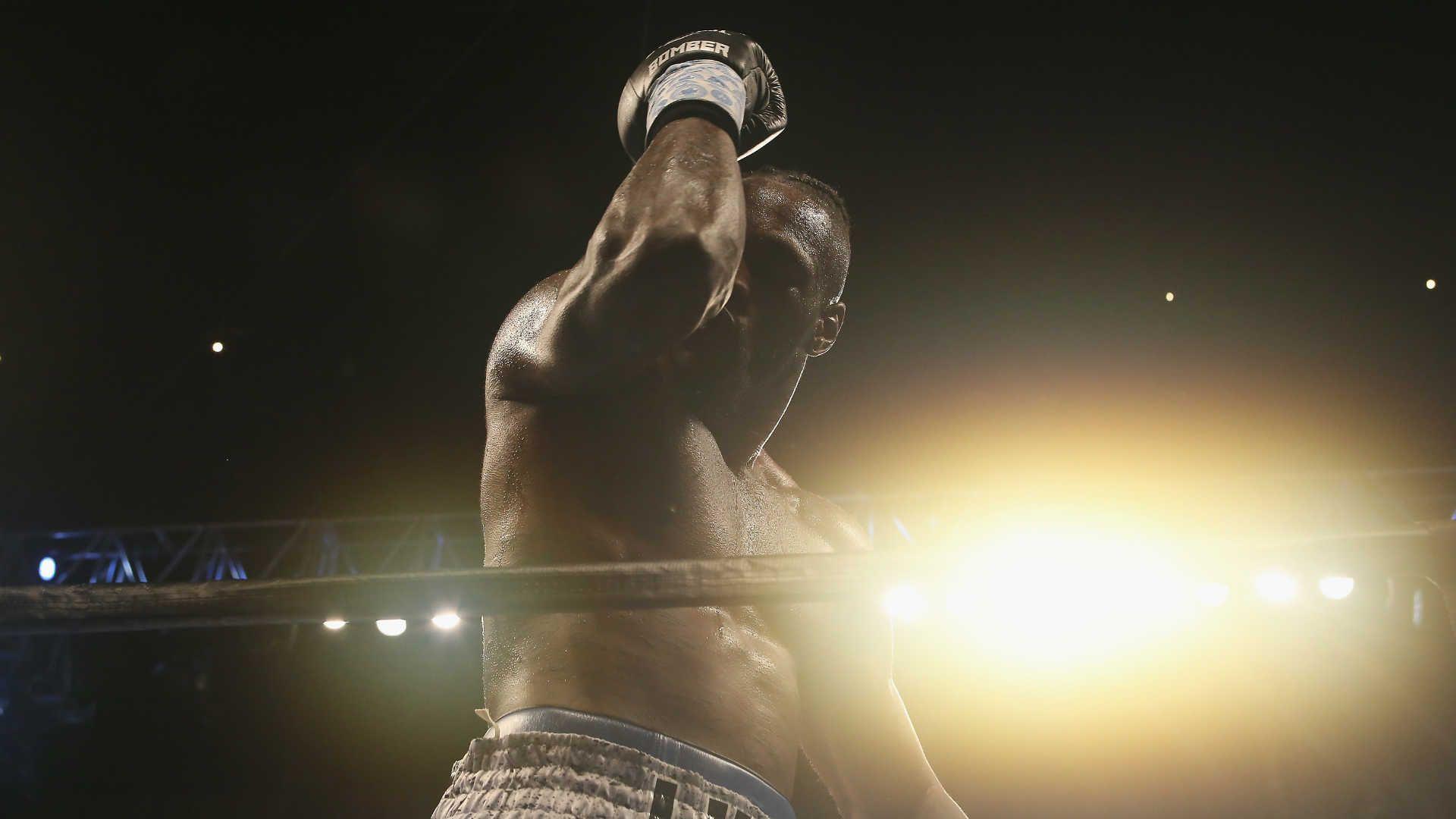 Deontay Wilder Beats Gerald Washington With Fifth Round TKO