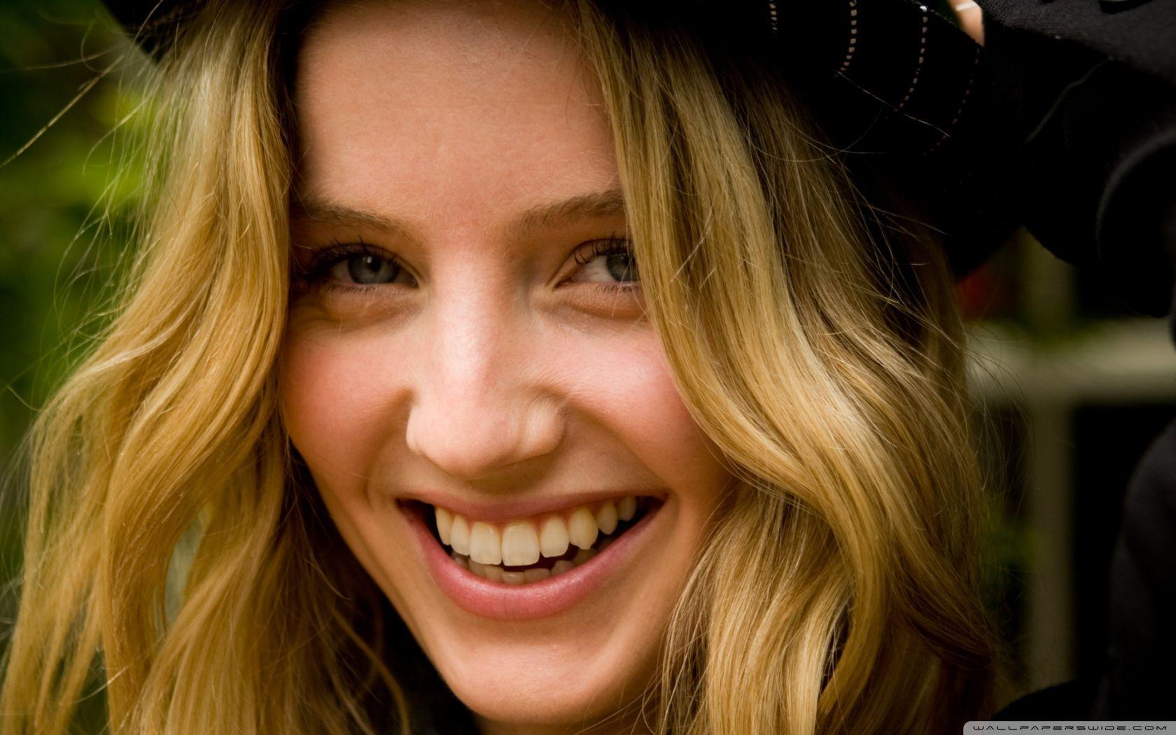 Annabelle Wallis Wallpapers - Wallpaper Cave