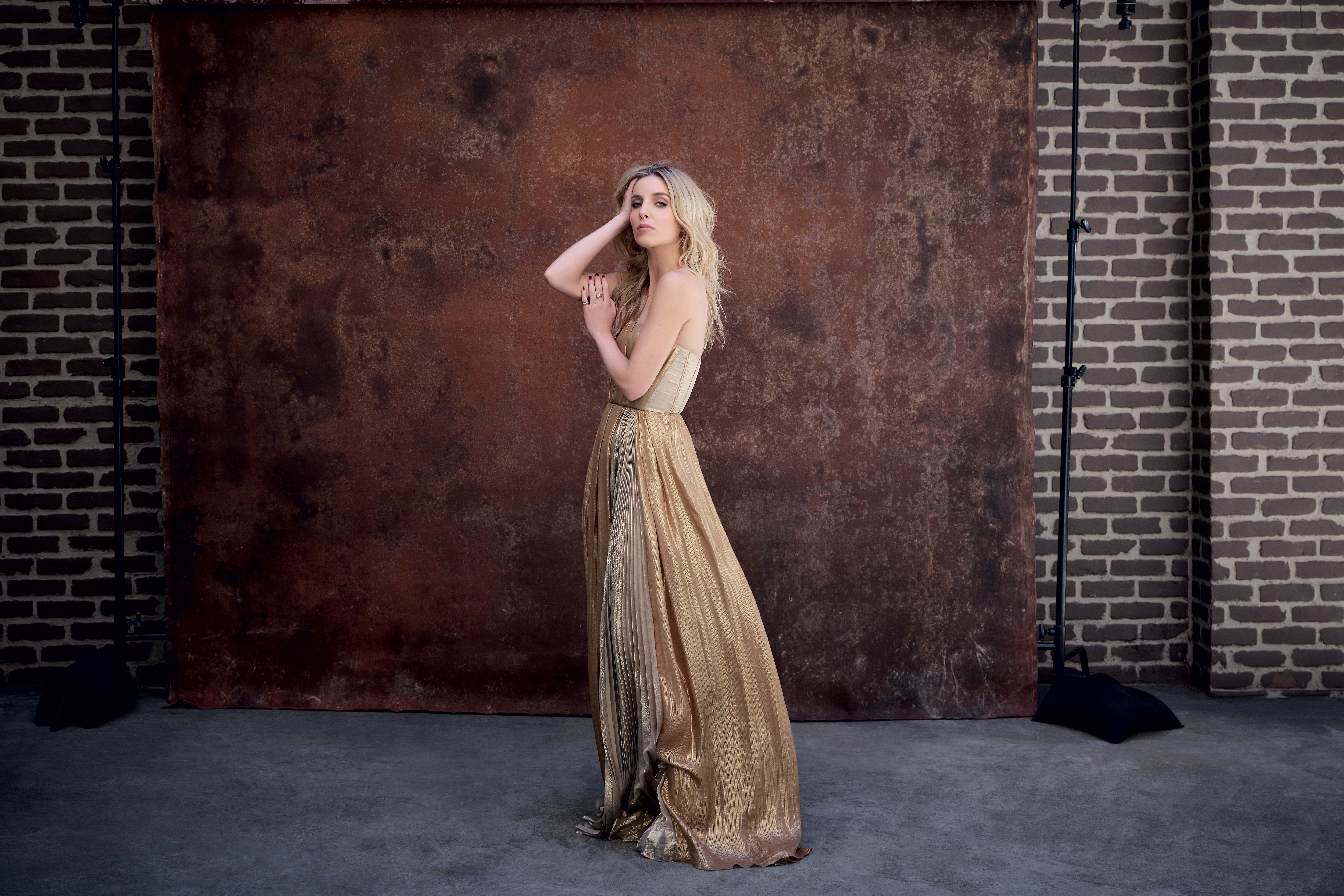 Annabelle Wallis Wallpapers - Wallpaper Cave