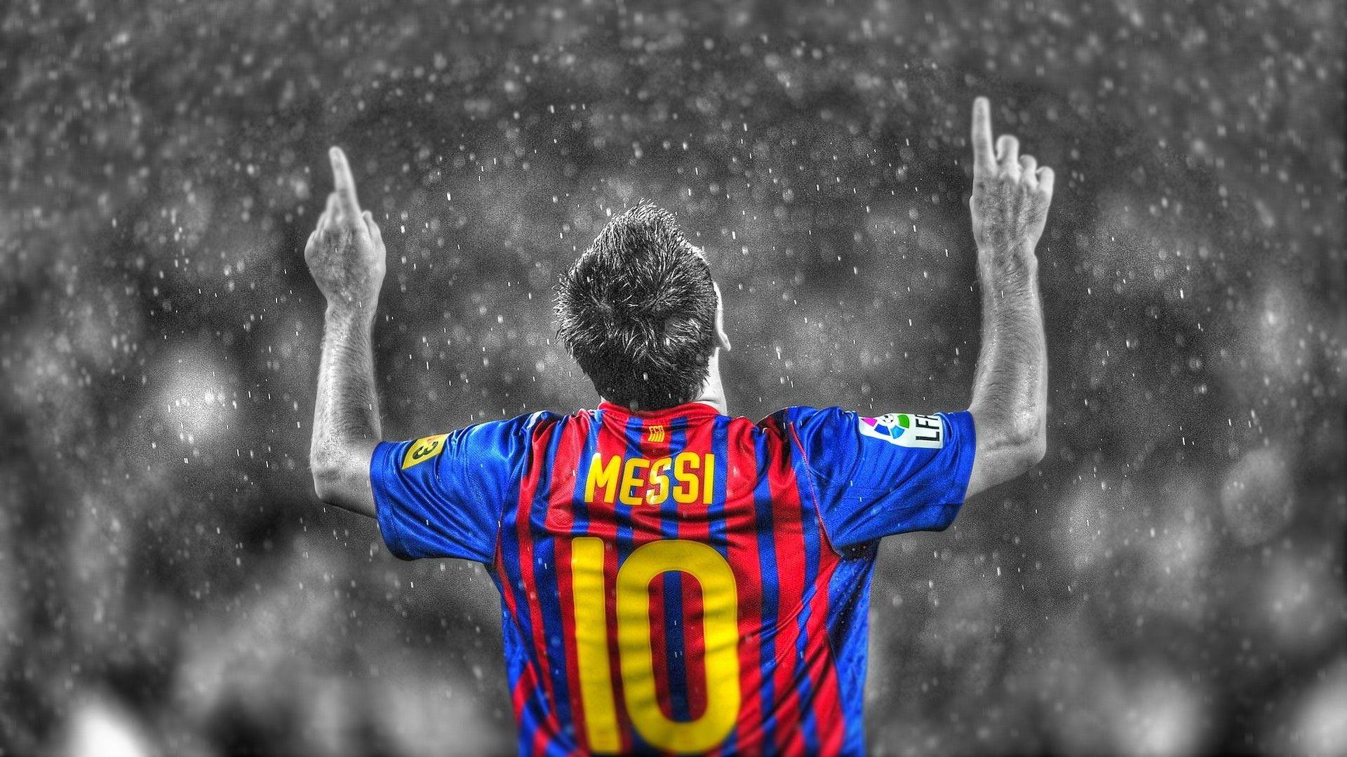 Messi In Barcelona Shirt