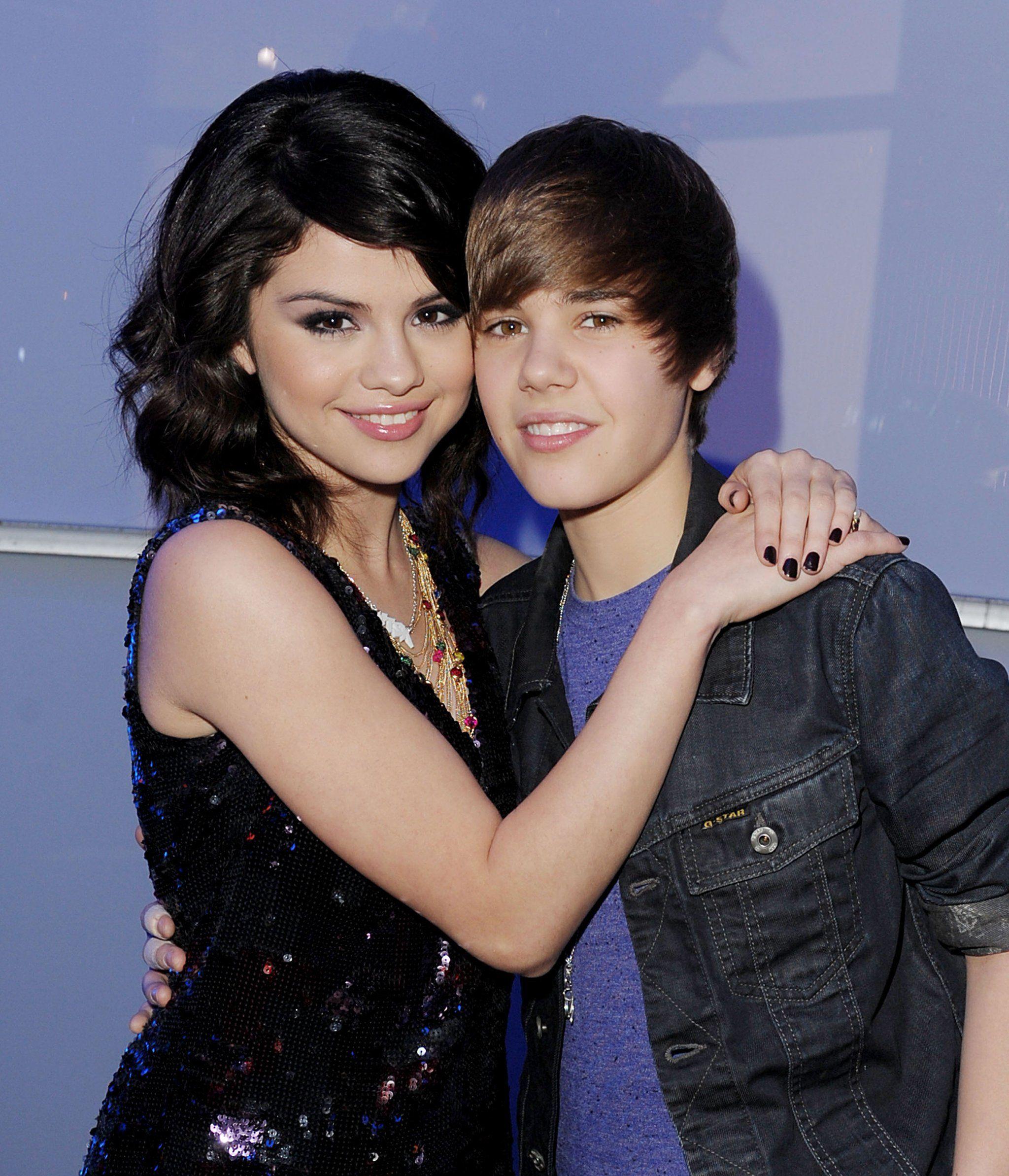 Selena Gomez And Justin Bieber Wallpapers - Wallpaper Cave