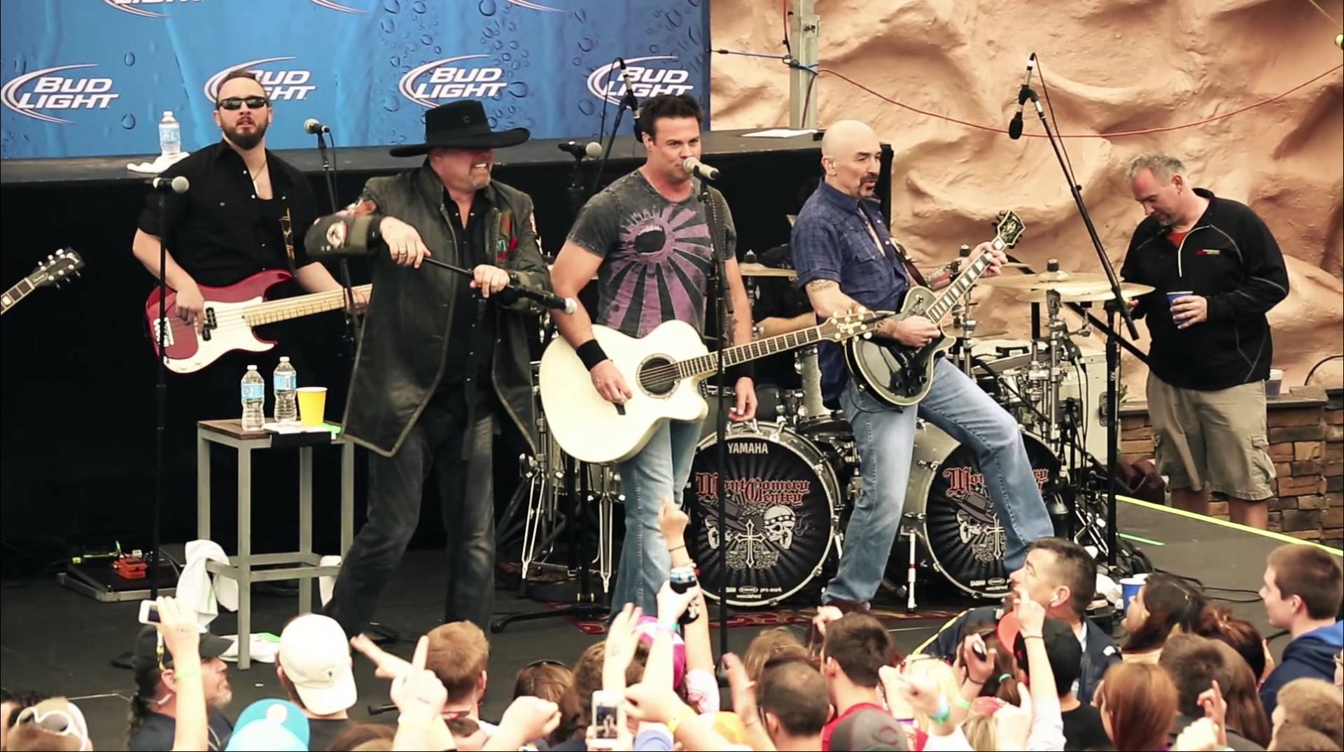 Montgomery Gentry's Beer (+playlist). Music