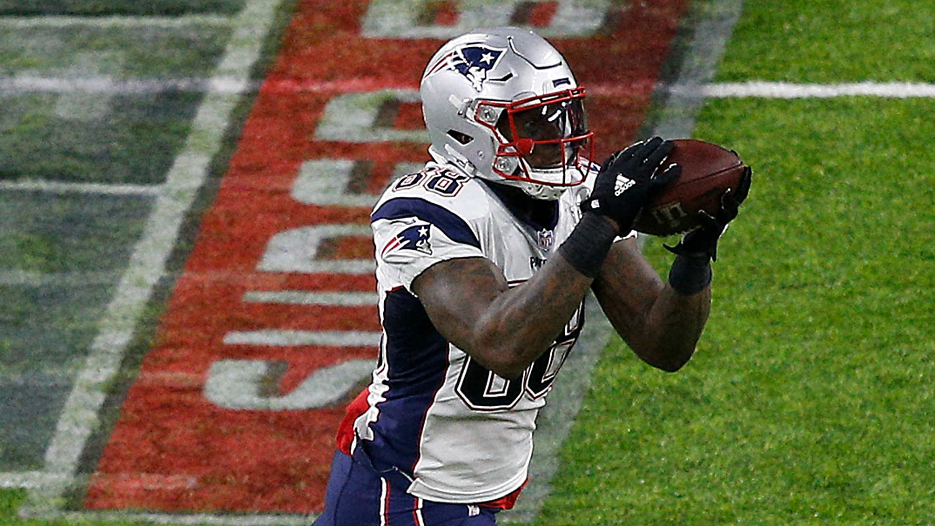 Fresh off Super Bowl win, Martellus Bennett looking forward to