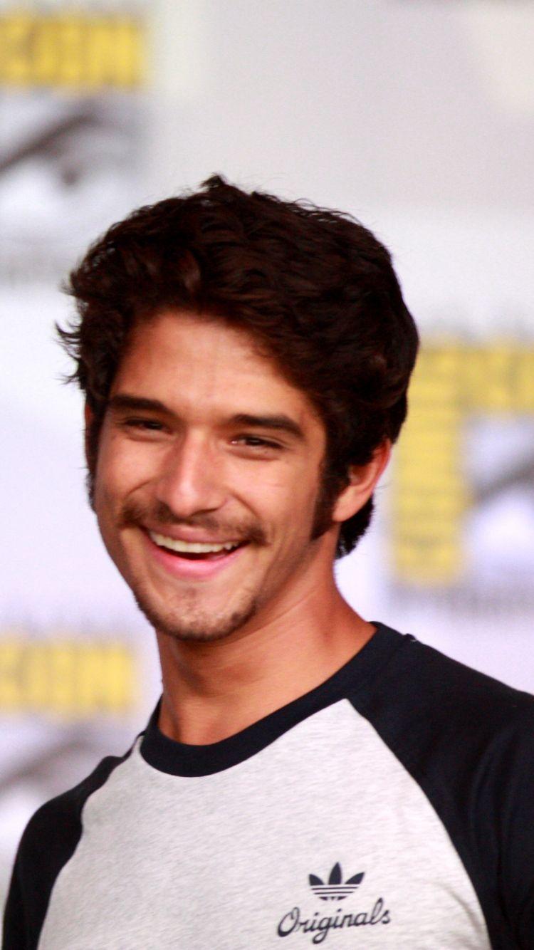 Download Wallpaper 750x1334 Tyler posey, Actor, Face, Smile iPhone