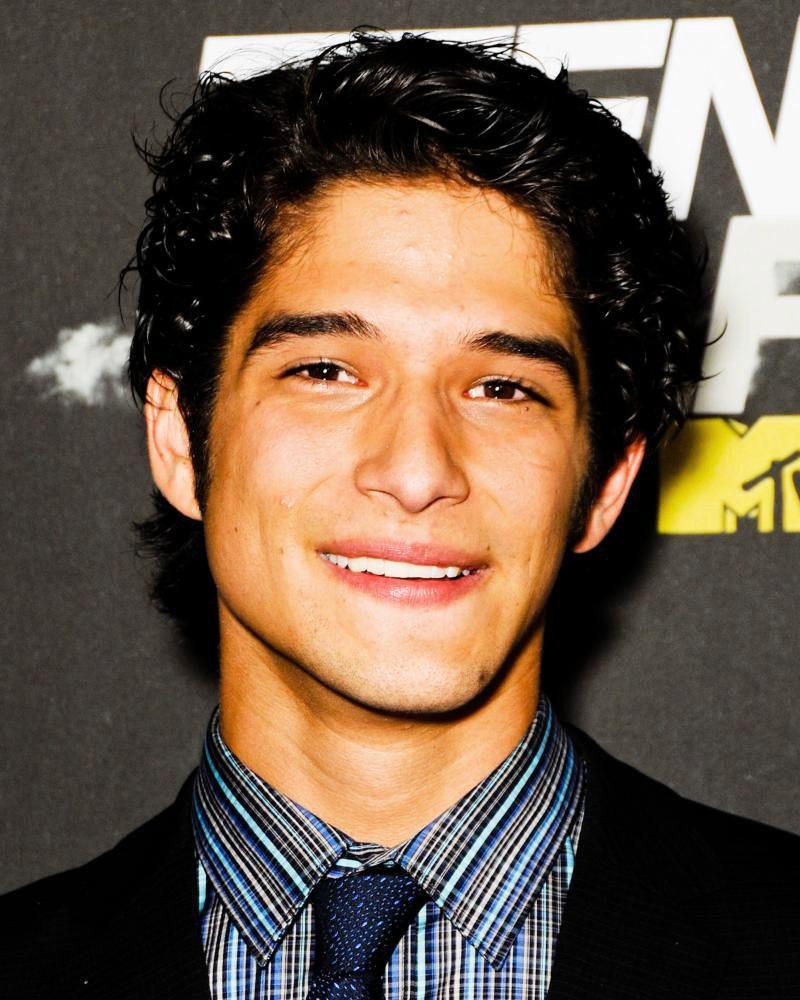 Tyler Posey photo, picture, stills, image, wallpaper, gallery