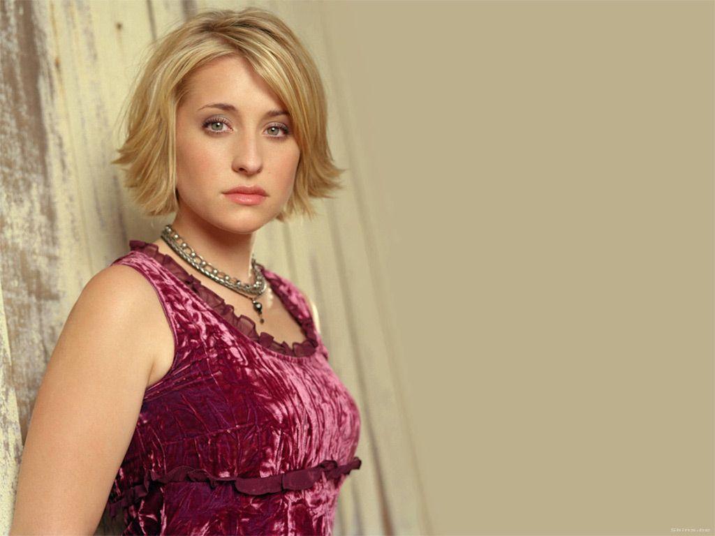 Allison Mack 2017 Wallpapers Wallpaper Cave