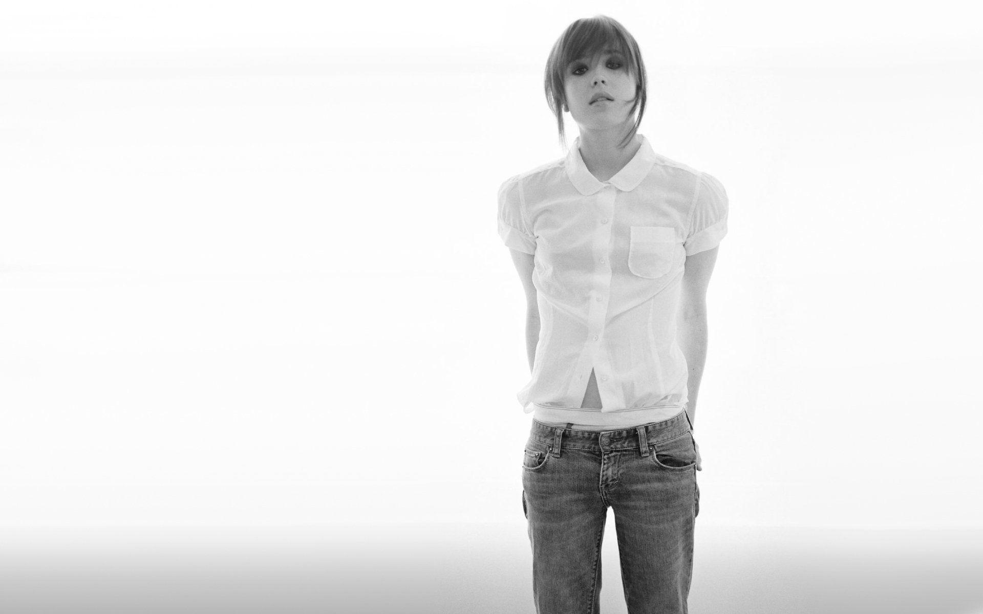 Ellen Page HD Wallpaper