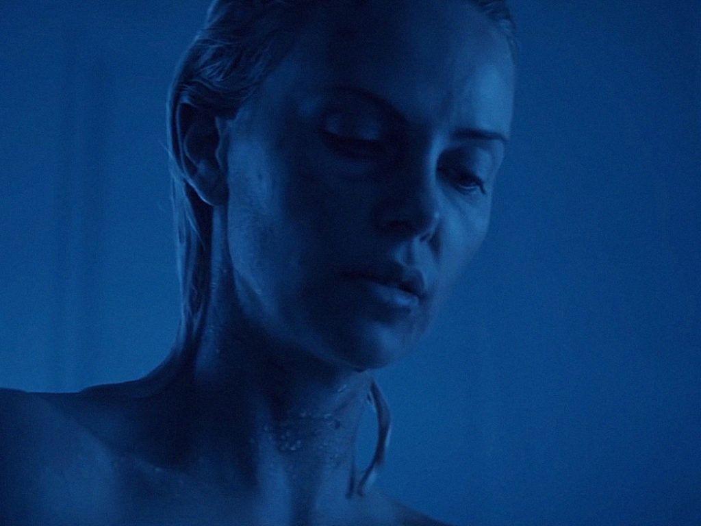 Atomic Blonde (Charlize Theron) Wallpaper 05