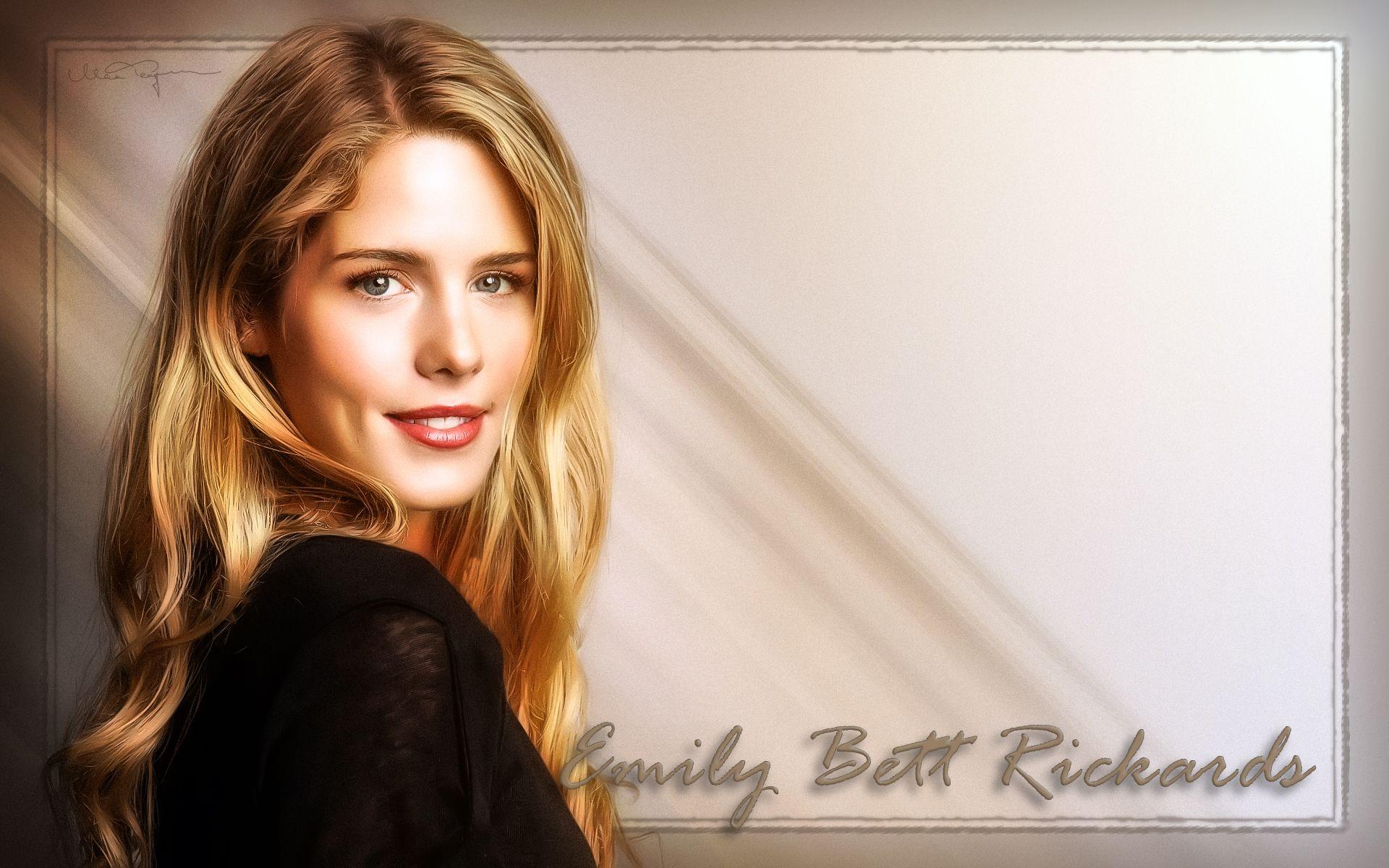 Emily Bett Rickards Wallpapers - Wallpaper Cave