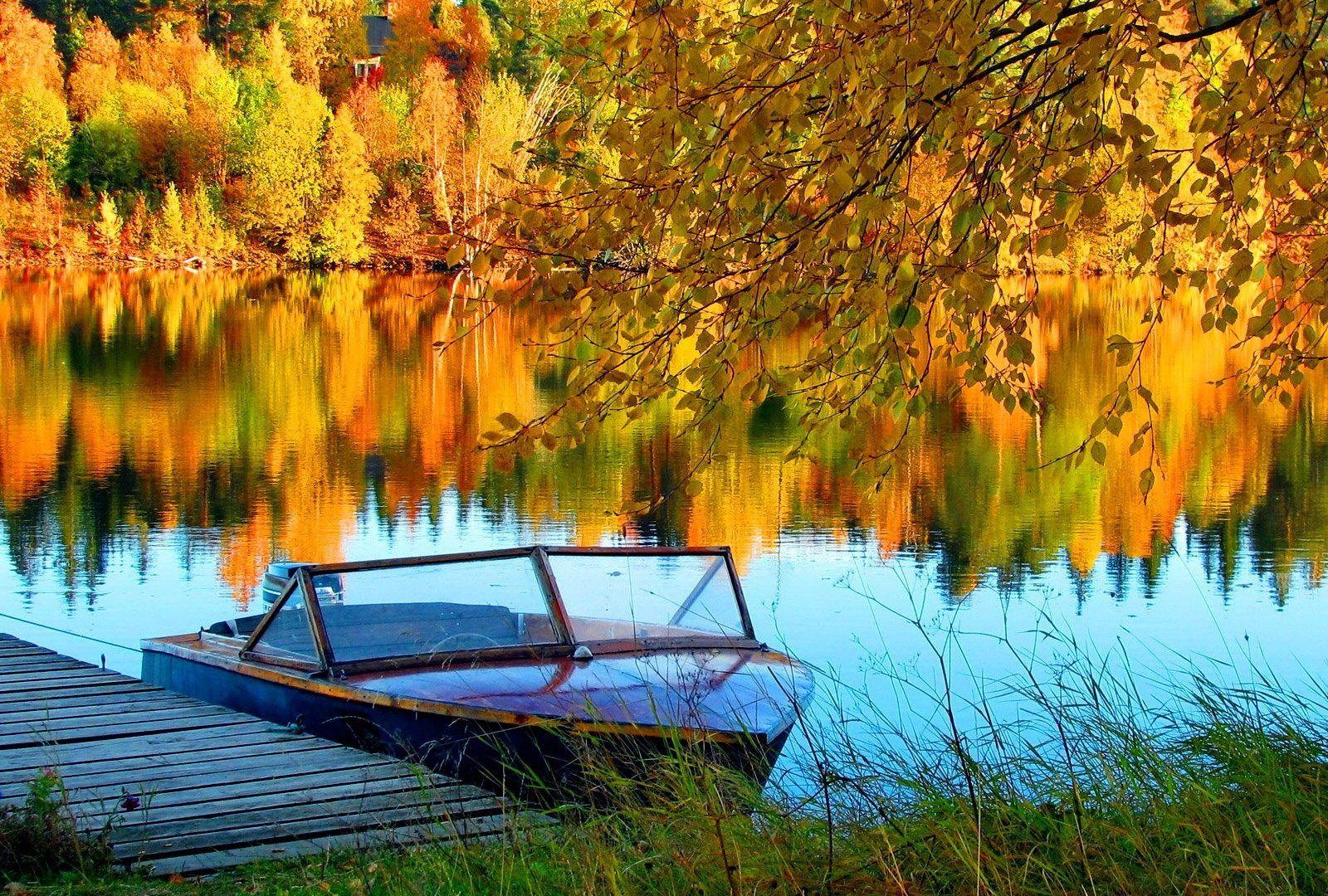 Lakes wallpaper: Backdrop Landscape Colorful Water