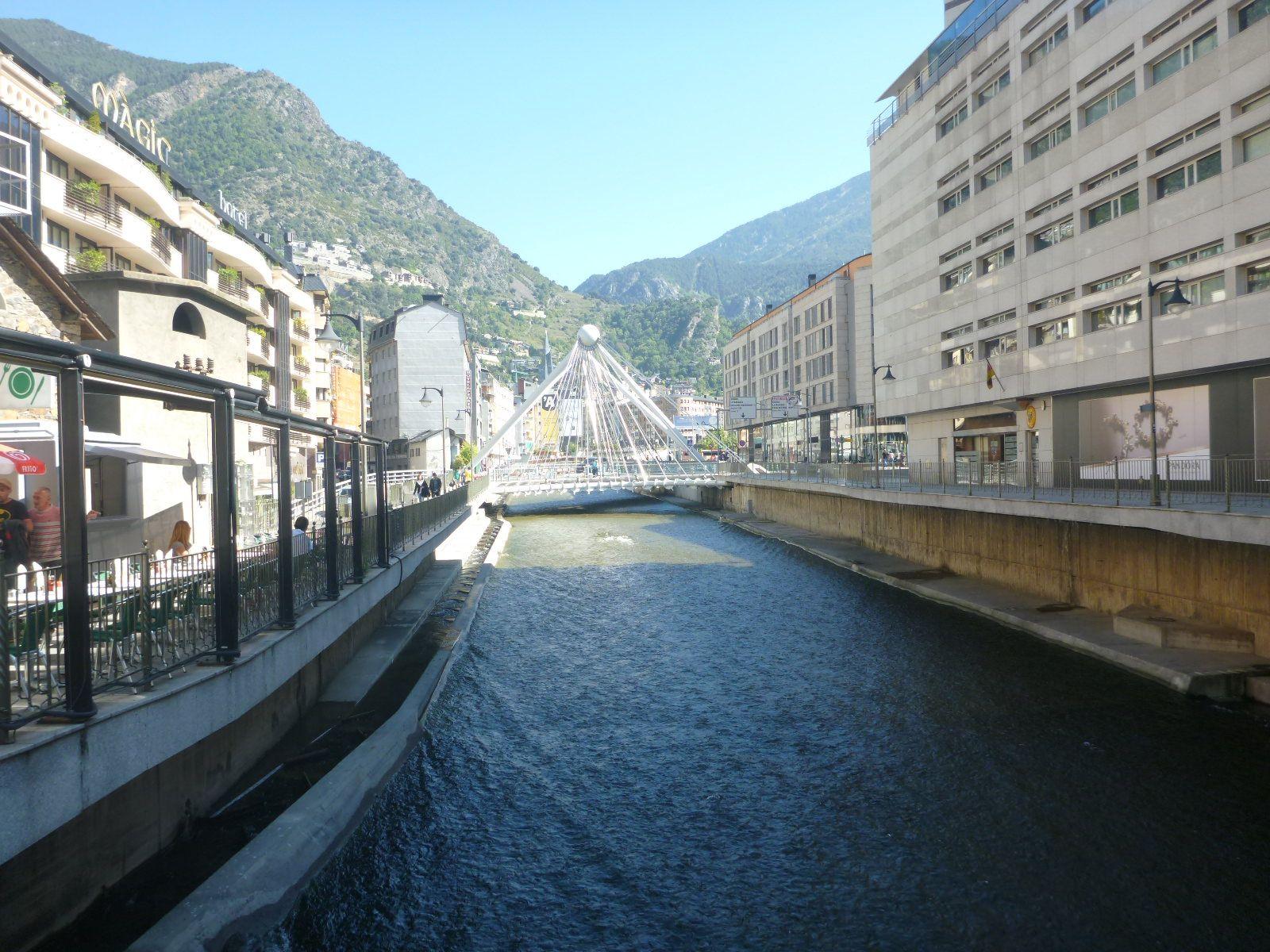 Backpacking in Andorra: Sights in Andorra La Vella The