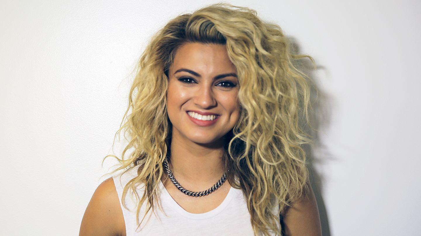 ANDPOP Times Tori Kelly Sang Our Inner Monologue