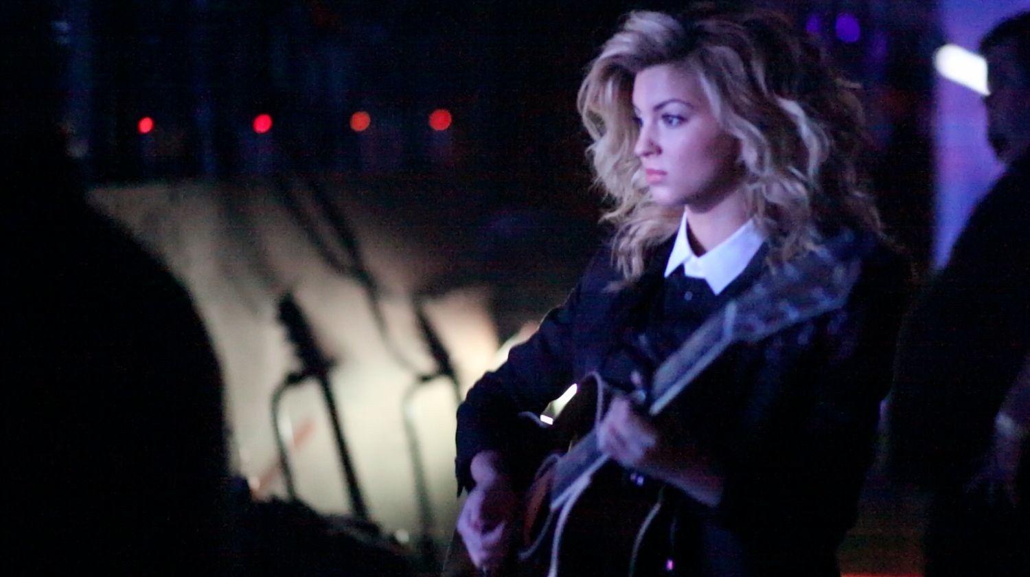 Tori Kelly Is an Absurdly Talented Musician, and She Shared Her