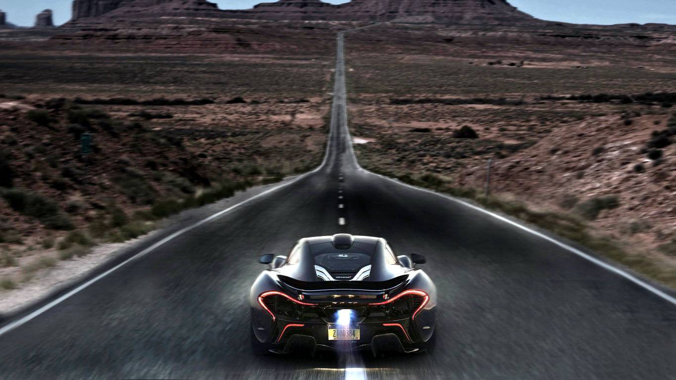 Siêu xe McLaren P1 nơi miền nắng gió | Báo Dân trí