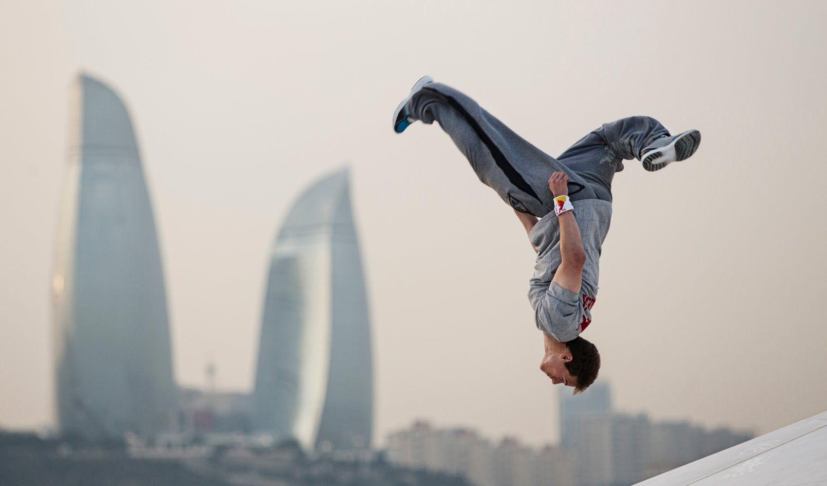 Parkour in Baku City Doyle 2013