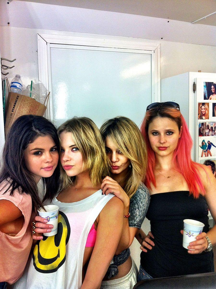 Spring Breakers 275294 Gallery, Image, Posters, Wallpaper and Stills