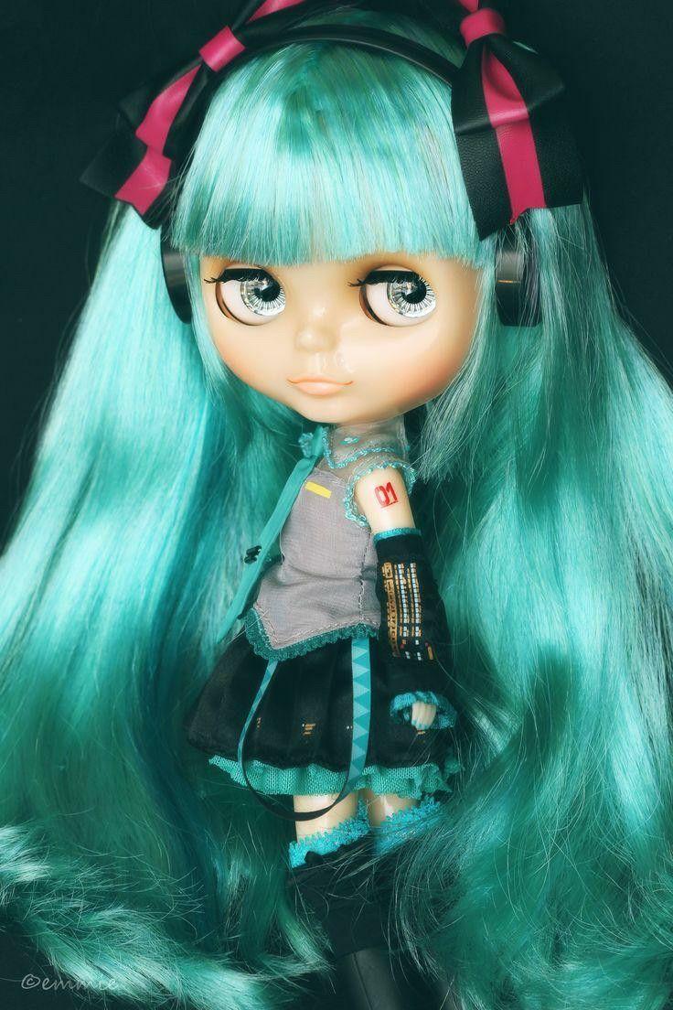 Tiny Dolls Wallpapers - Wallpaper Cave