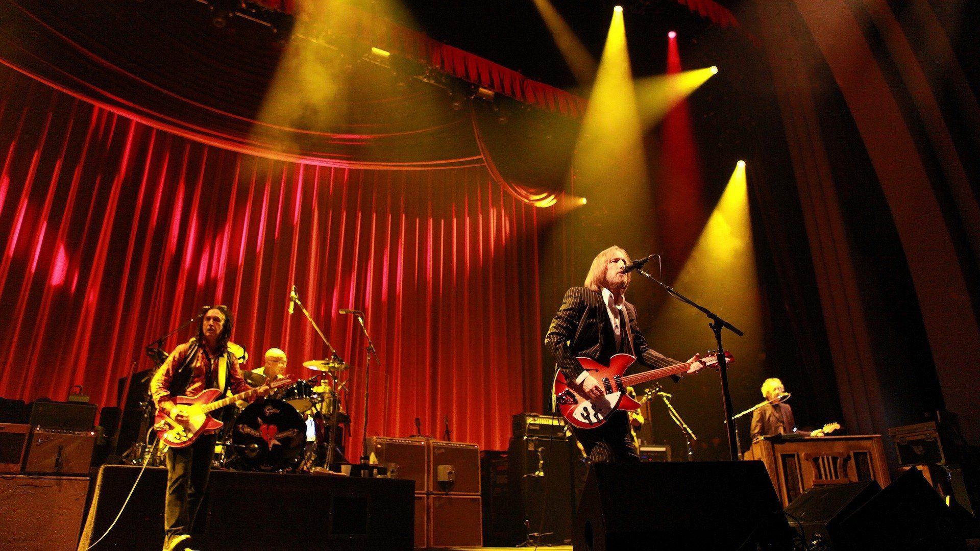 Tom Petty And The Heartbreakers HD Wallpaper