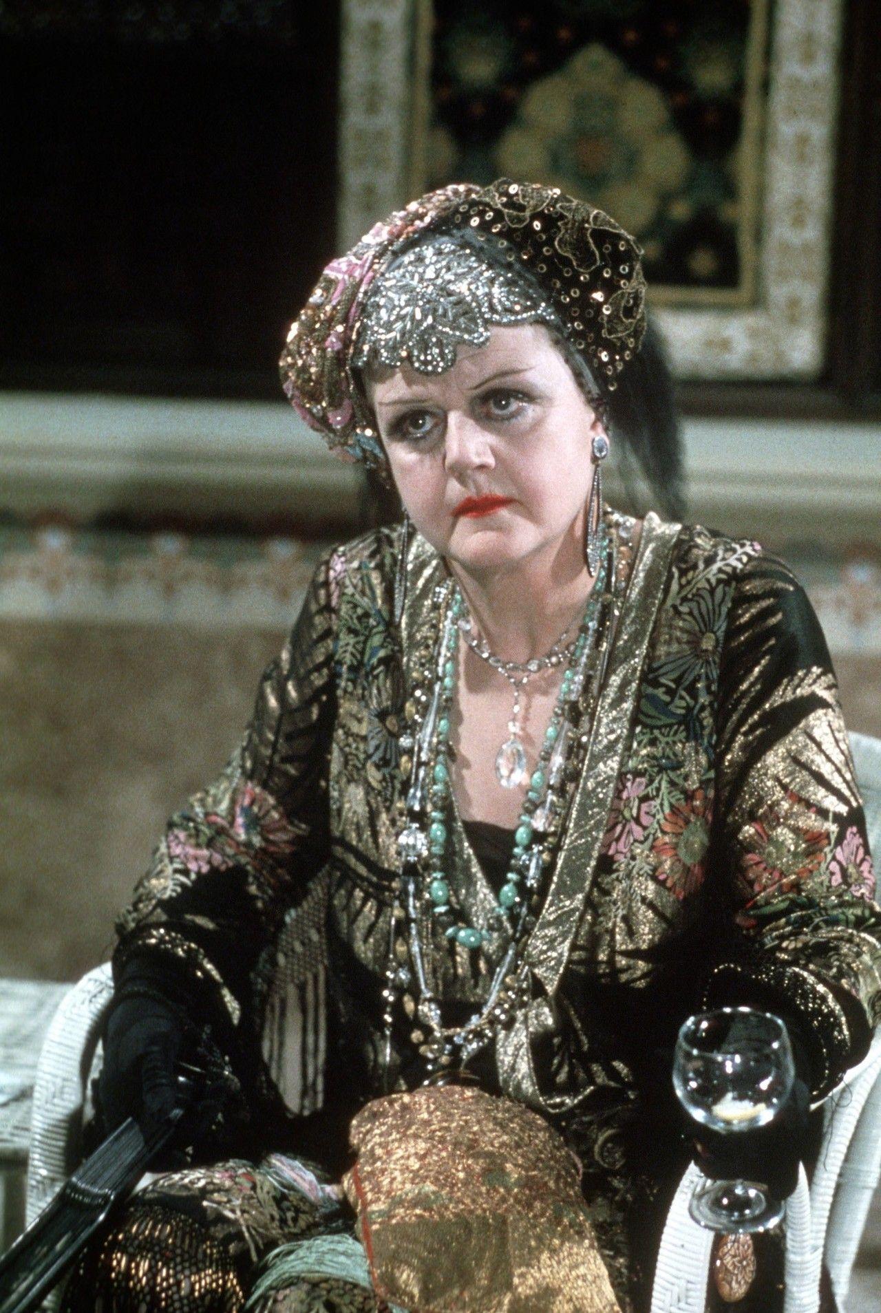 Favourite Older Women. Angela lansbury, Real women and Plays