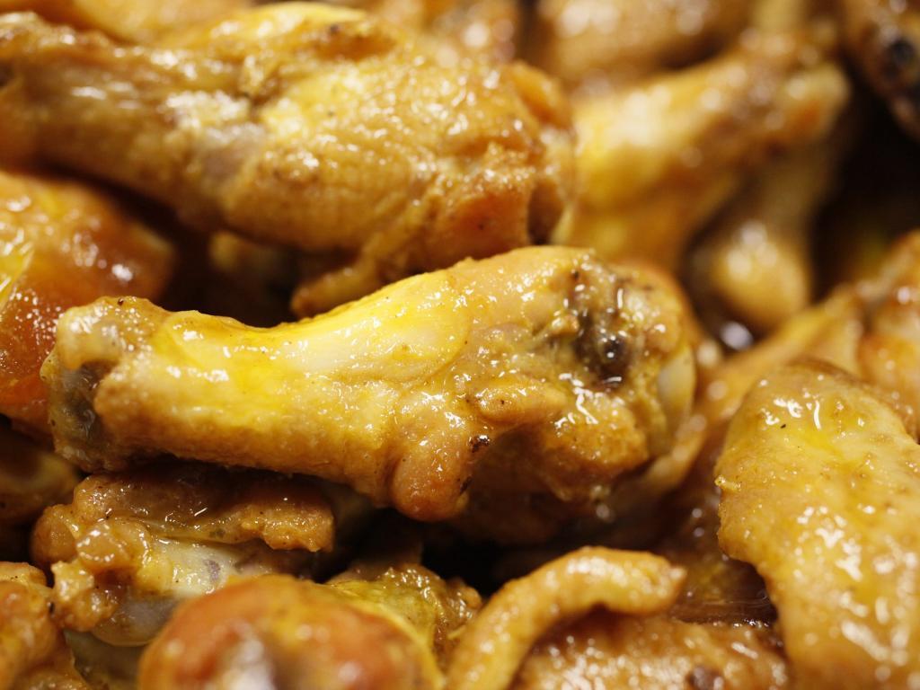 Roark Reportedly Raises Bid For Buffalo Wild Wings, Stephens Says