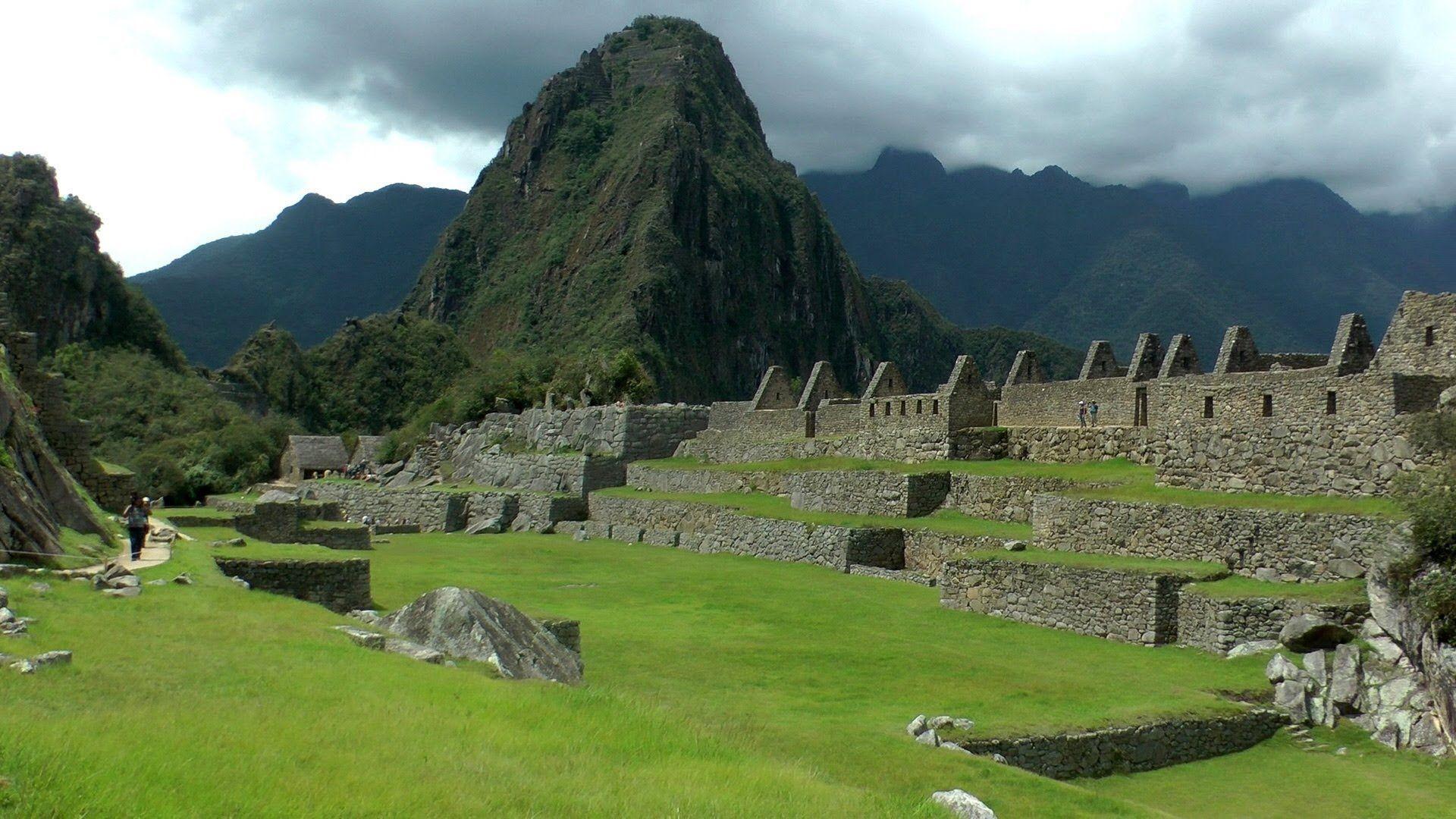 Machu Picchu and Huayna Picchu, Peru in HD