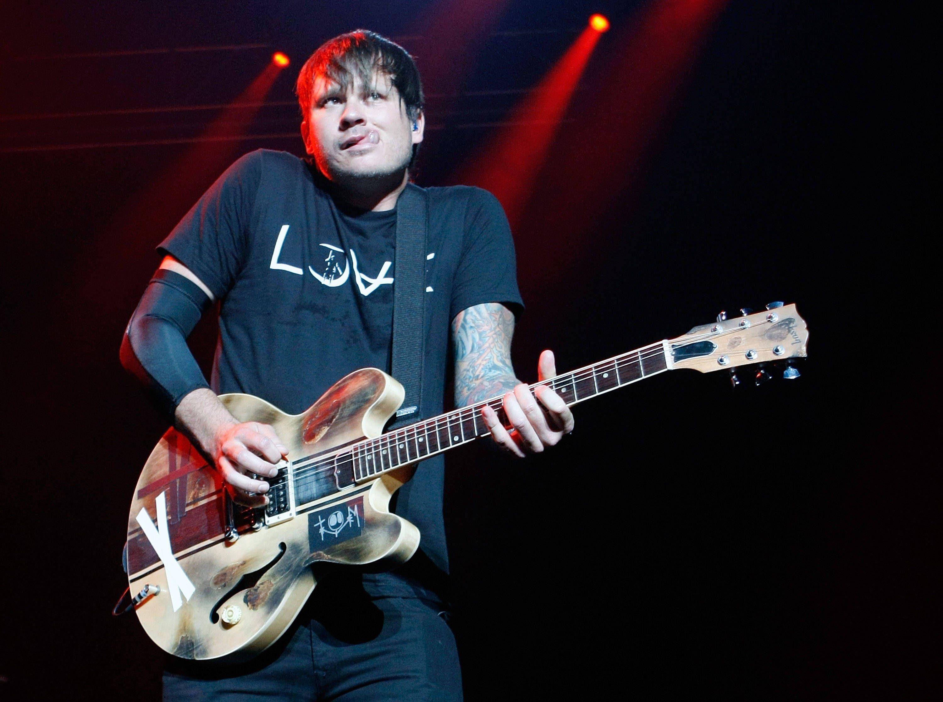 Tom DeLonge Wallpapers - Wallpaper Cave