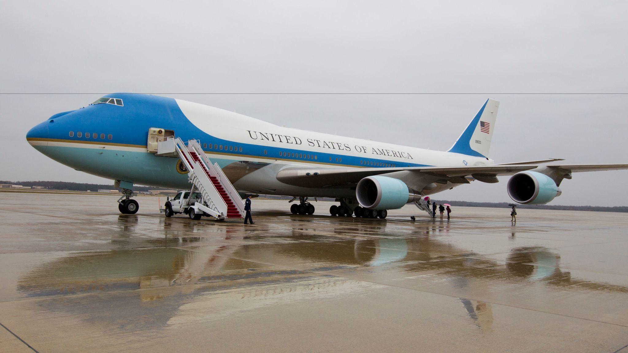 Trump wants the contract to develop a new Air Force One canceled