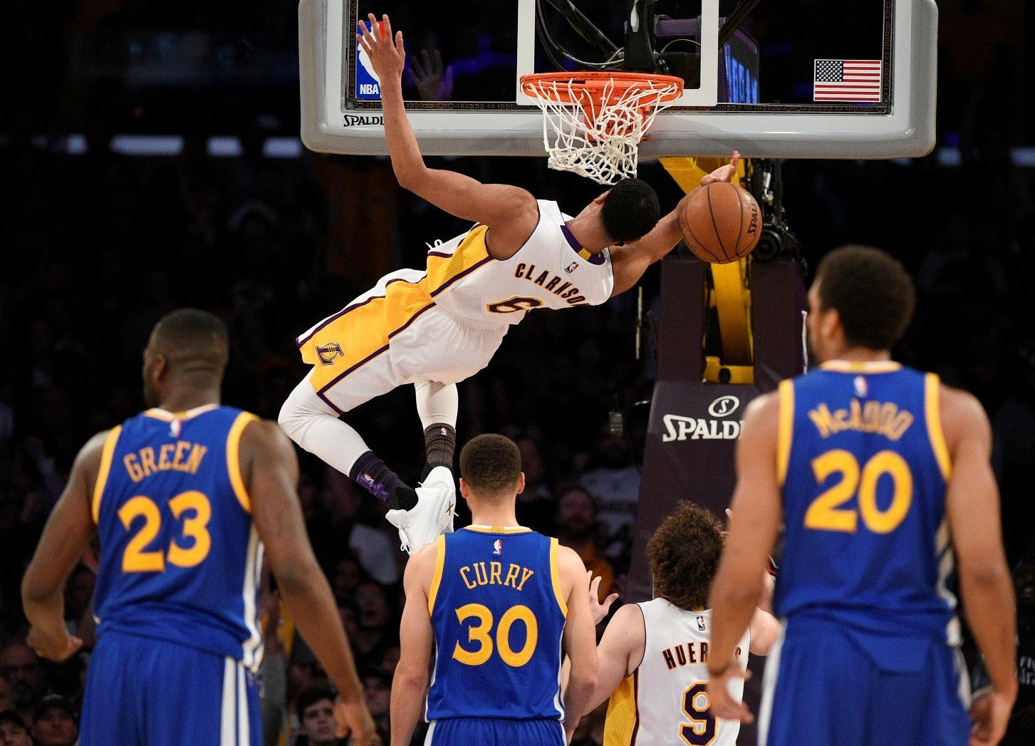 How did that happen? Lakers blow out Warriors