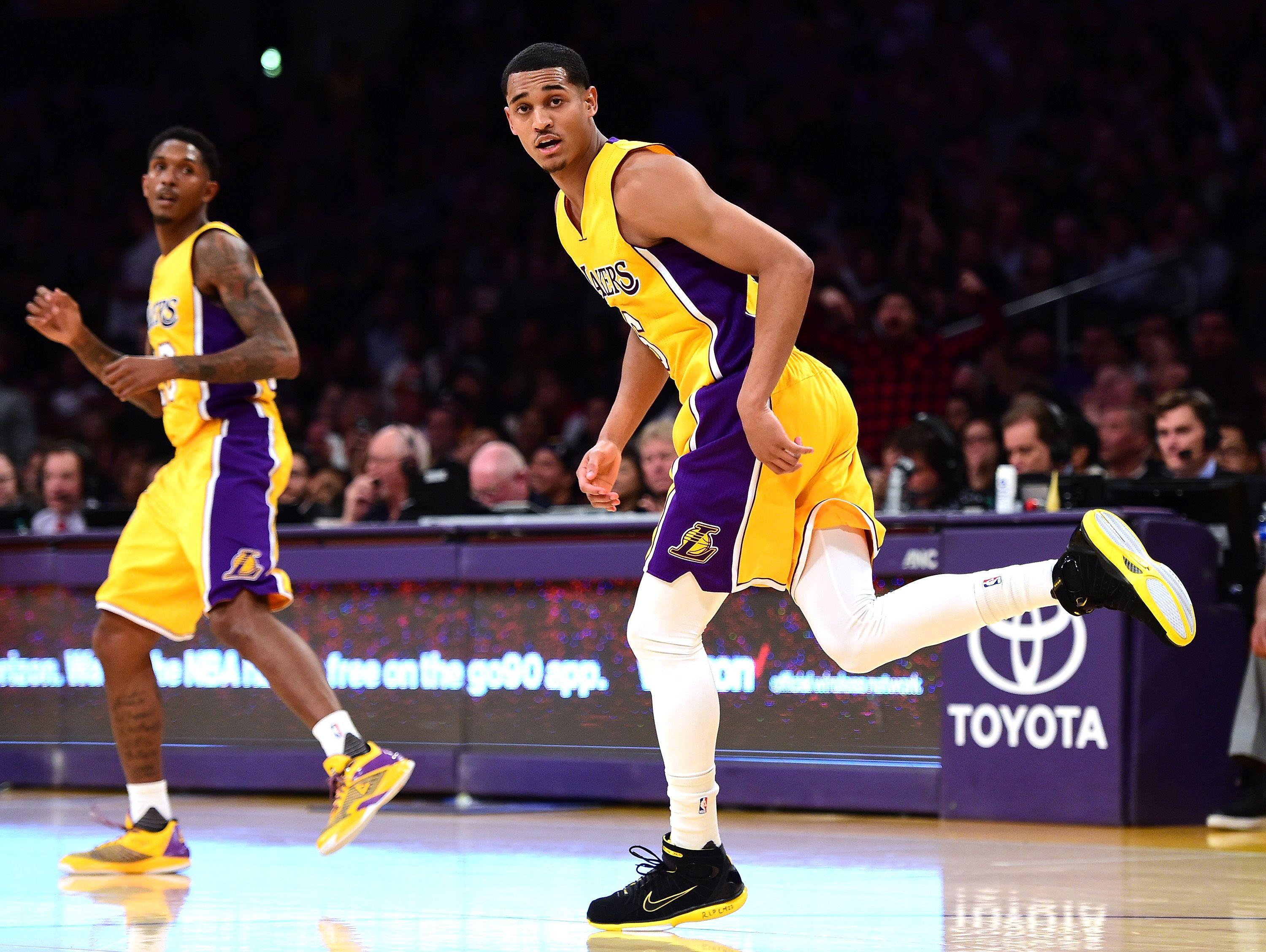 Lakers Mailbag: Keeping away from the Kyrie Irving chaos, trading