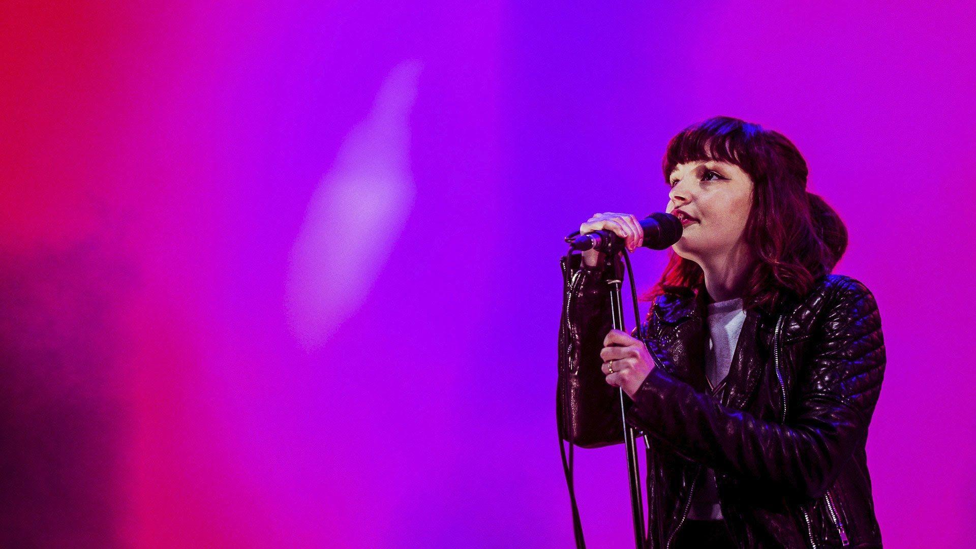 CHVRCHES Mother We Share (Radio 1's Big Weekend 2014)