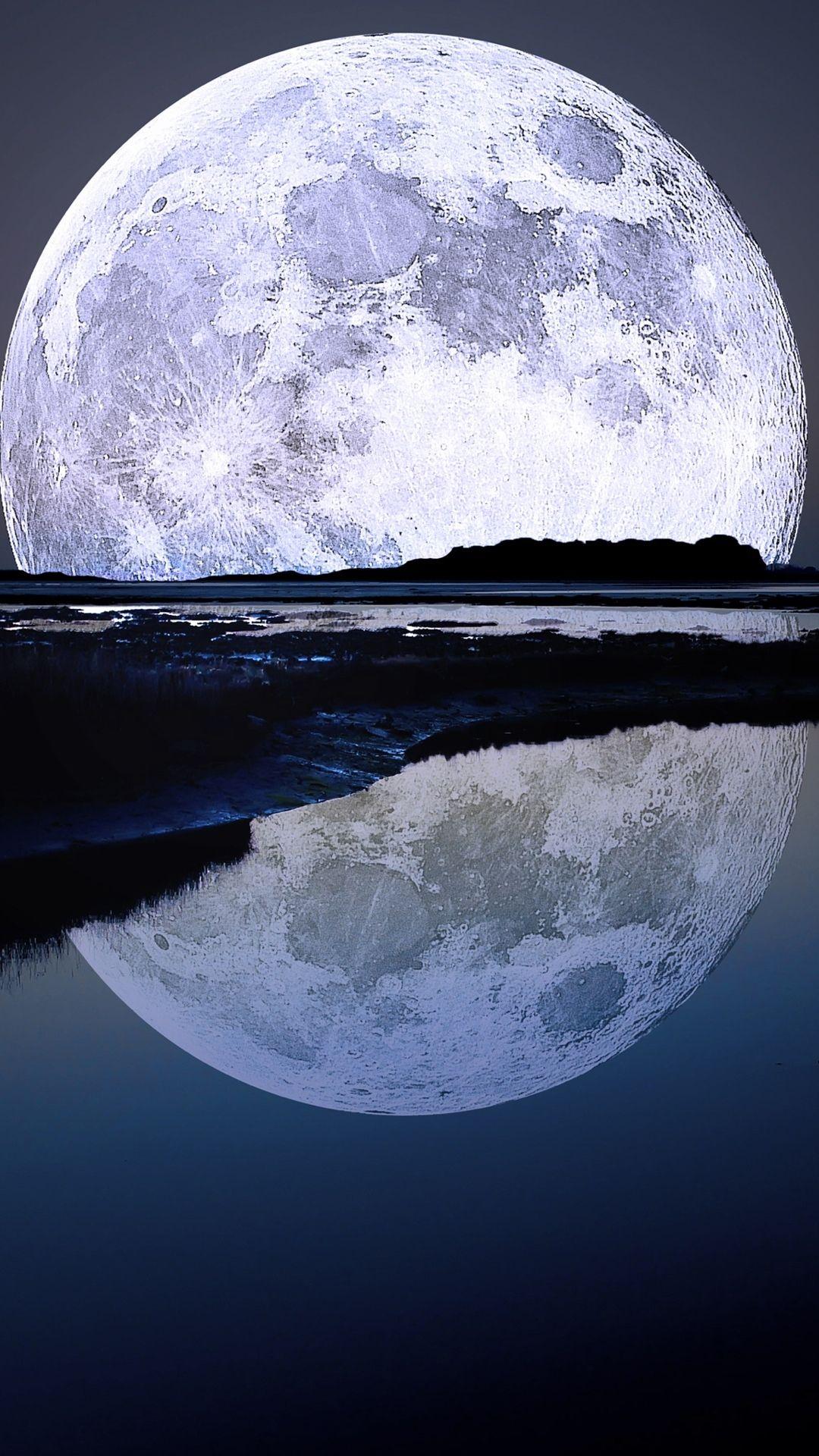 Super Moon Water Reflection Android Wallpaper free download