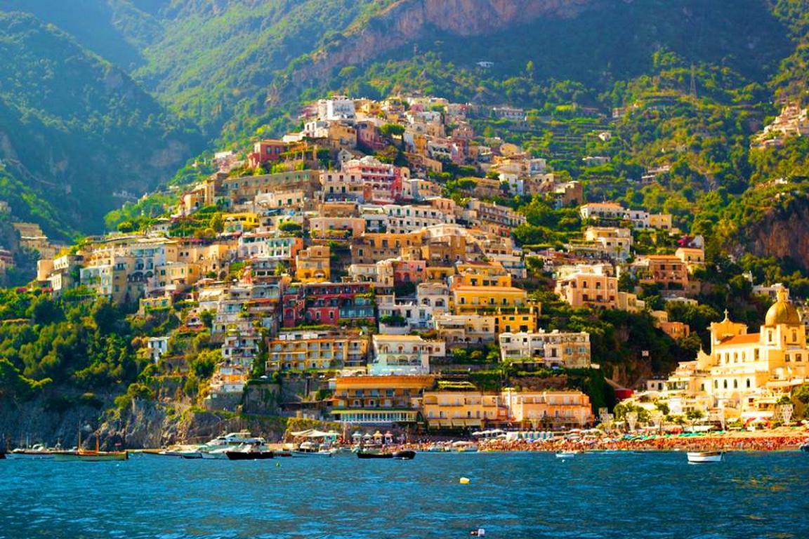 Travelling Amalfi Coast 1152x768