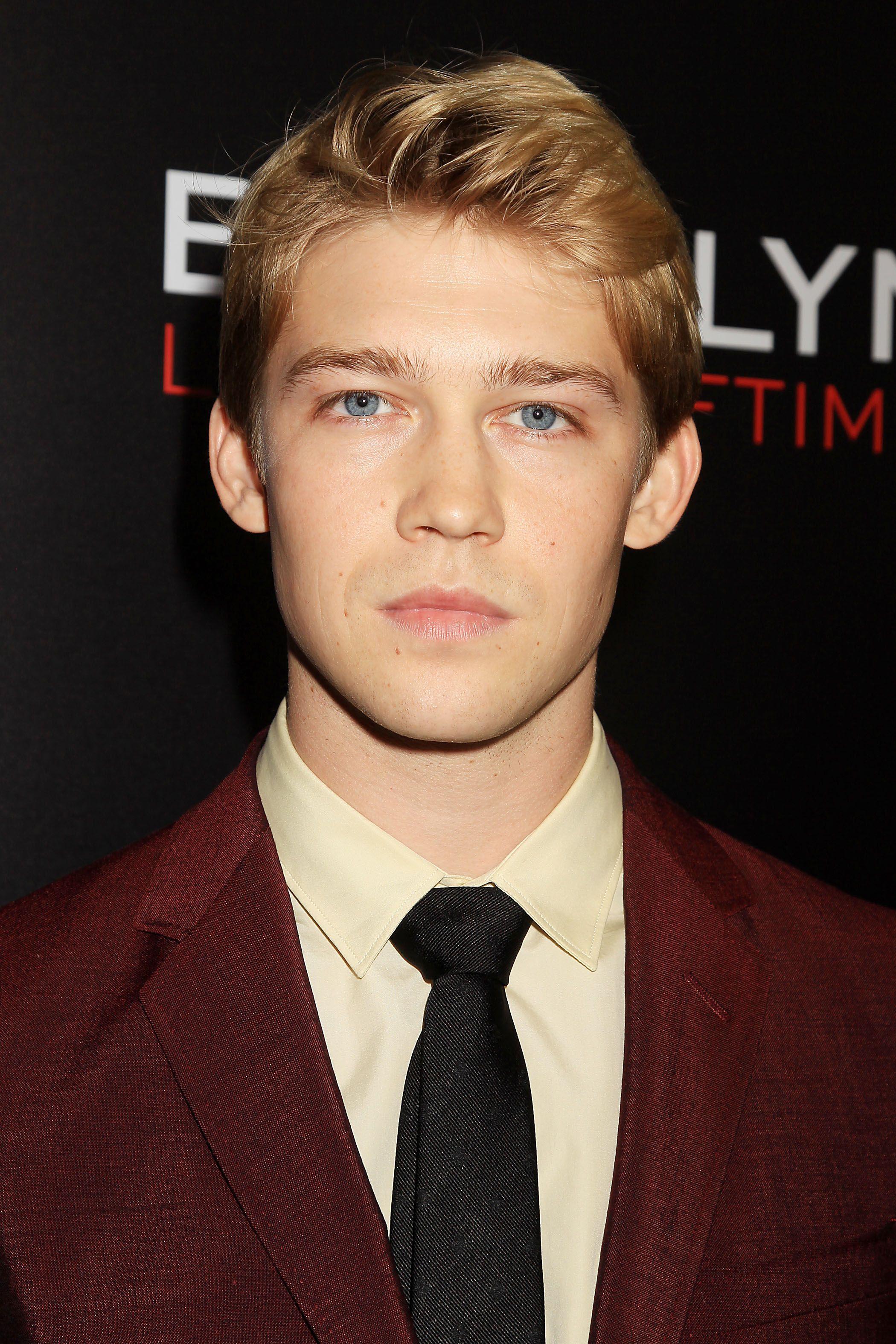 Joe Alwyn Net Worth