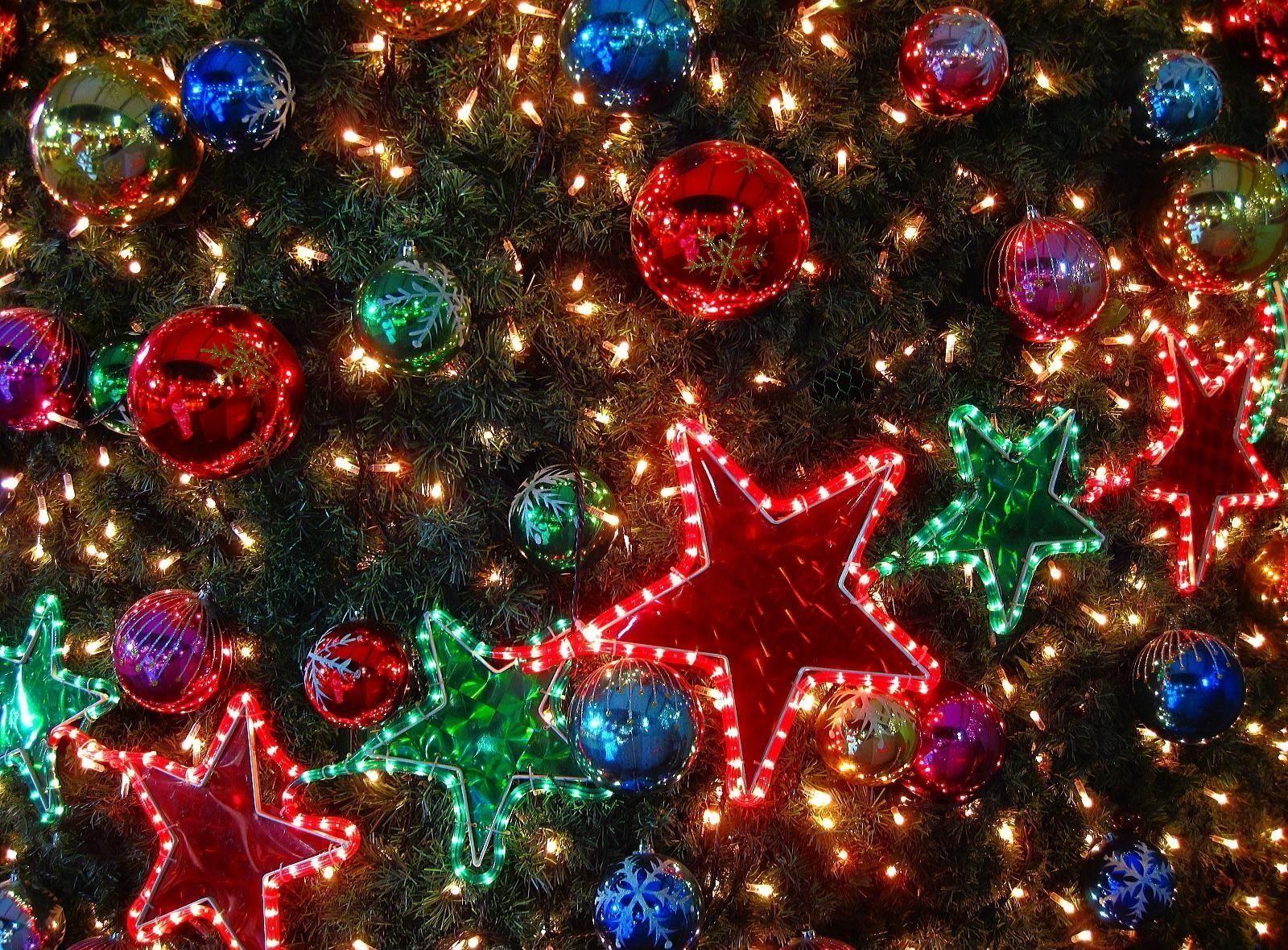 Wallpaper Christmas decorations, Balloons, Stars, Garlands, Tree