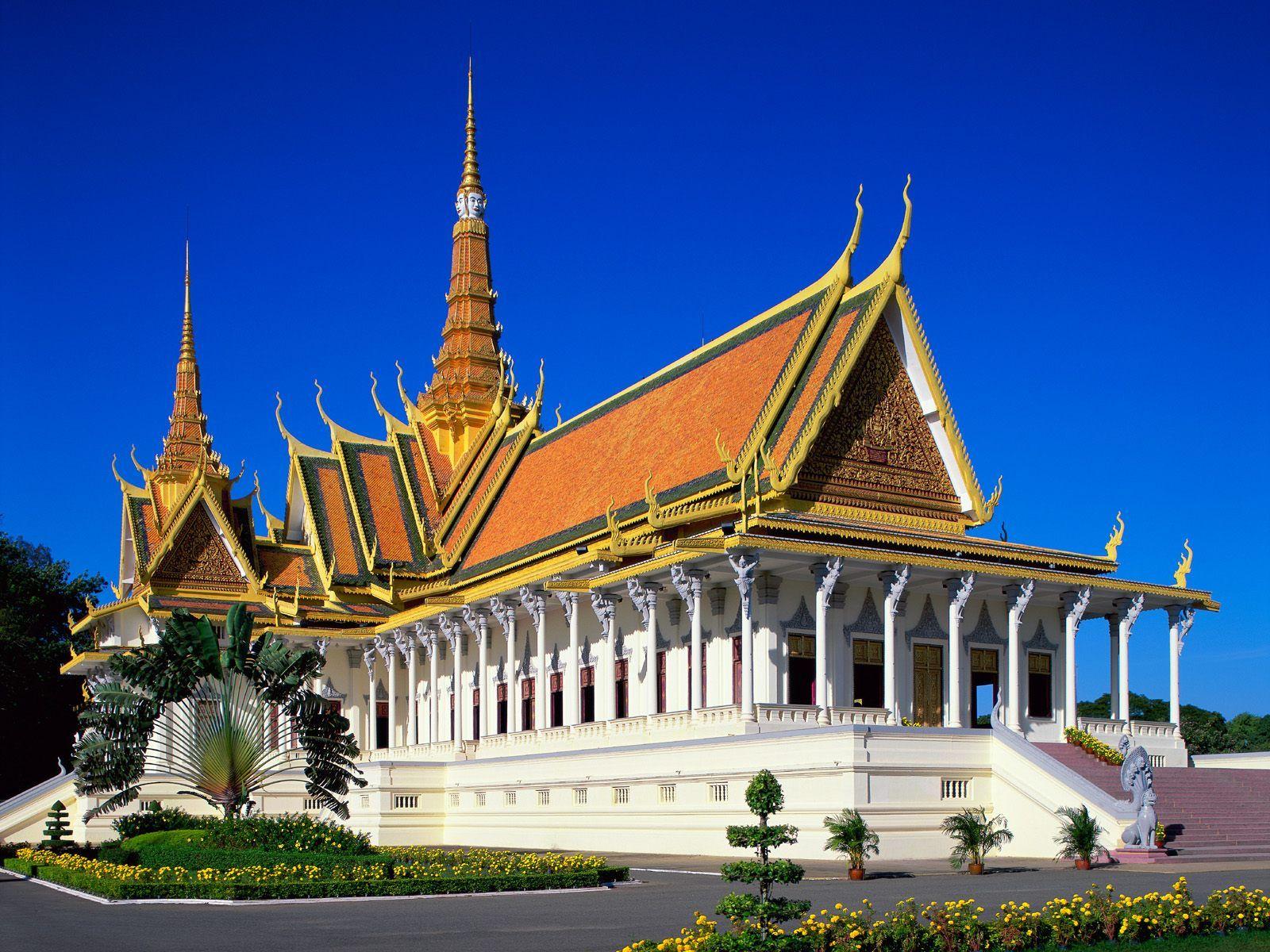 Royal Palace, Phnom Penh, Cambodia HD Wallpaper