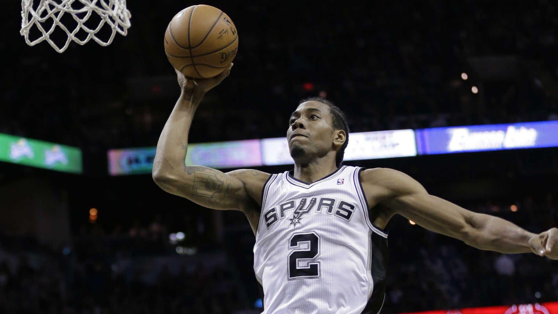 Kawhi Leonard signs maximum contract extension with Spurs, reports