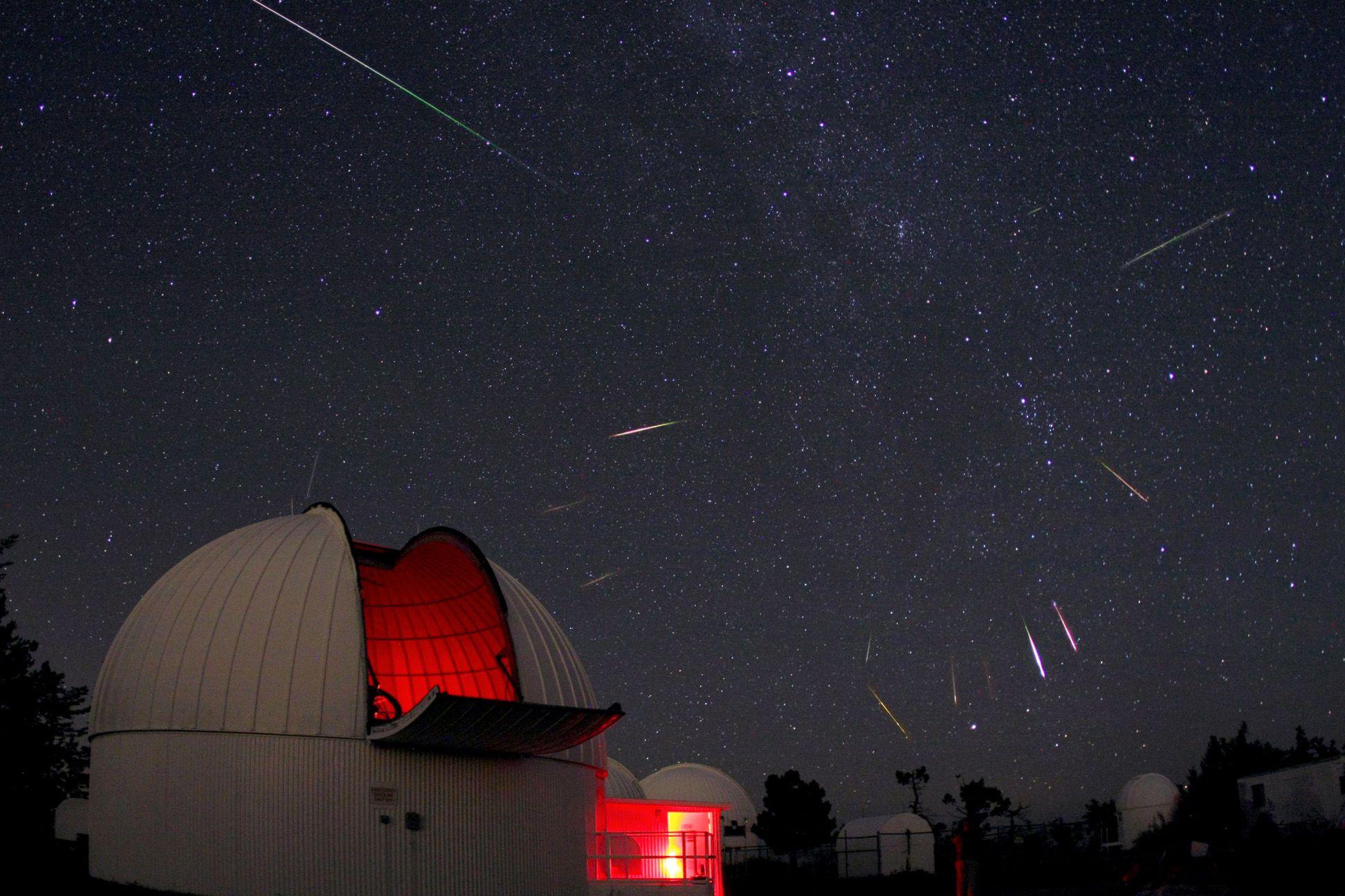 Geminid Meteor Shower. December Meteor Shower Date and Time