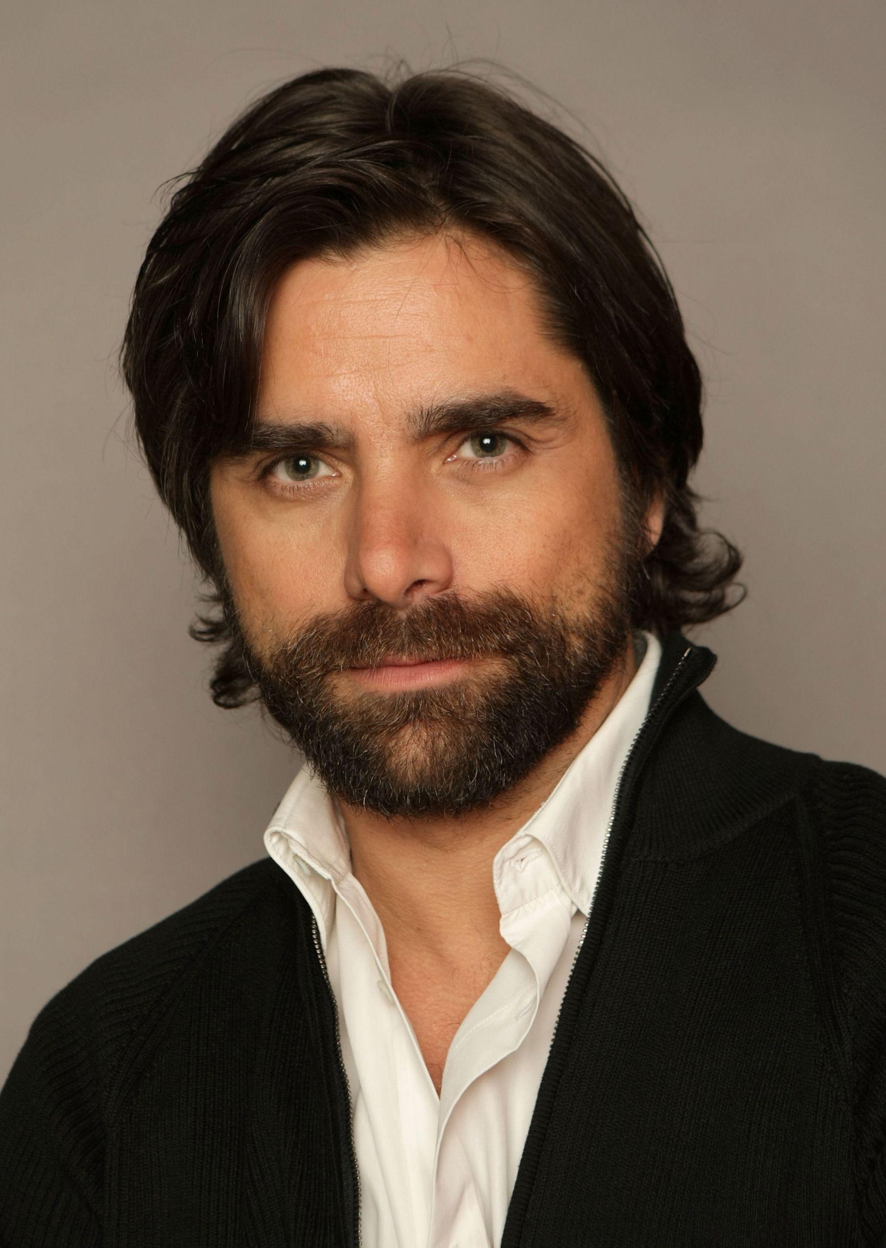 News and entertainment: john stamos (Dec 31 2012 10:17:53)